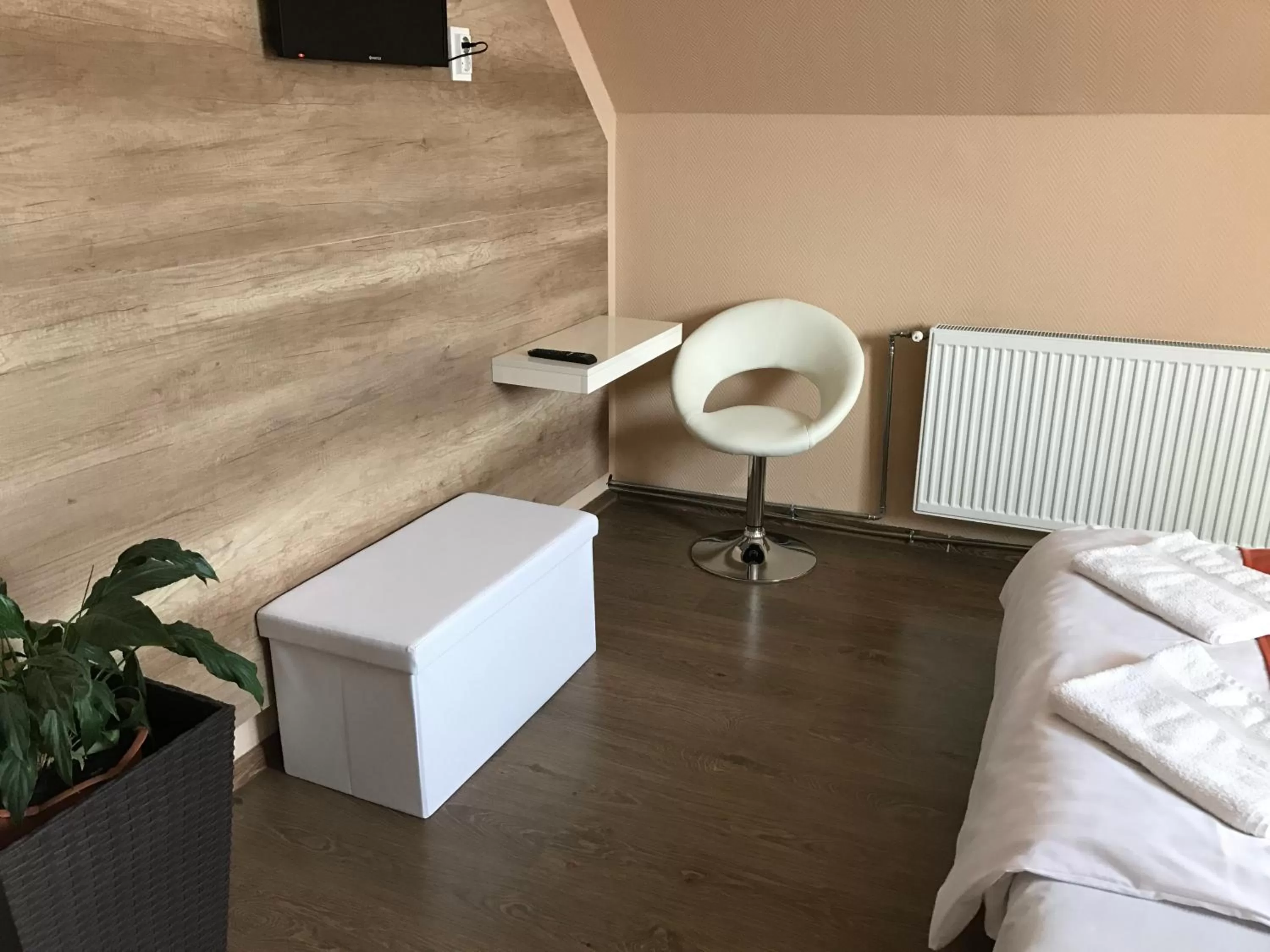 Bed in Abszolút Hotel és Panzió