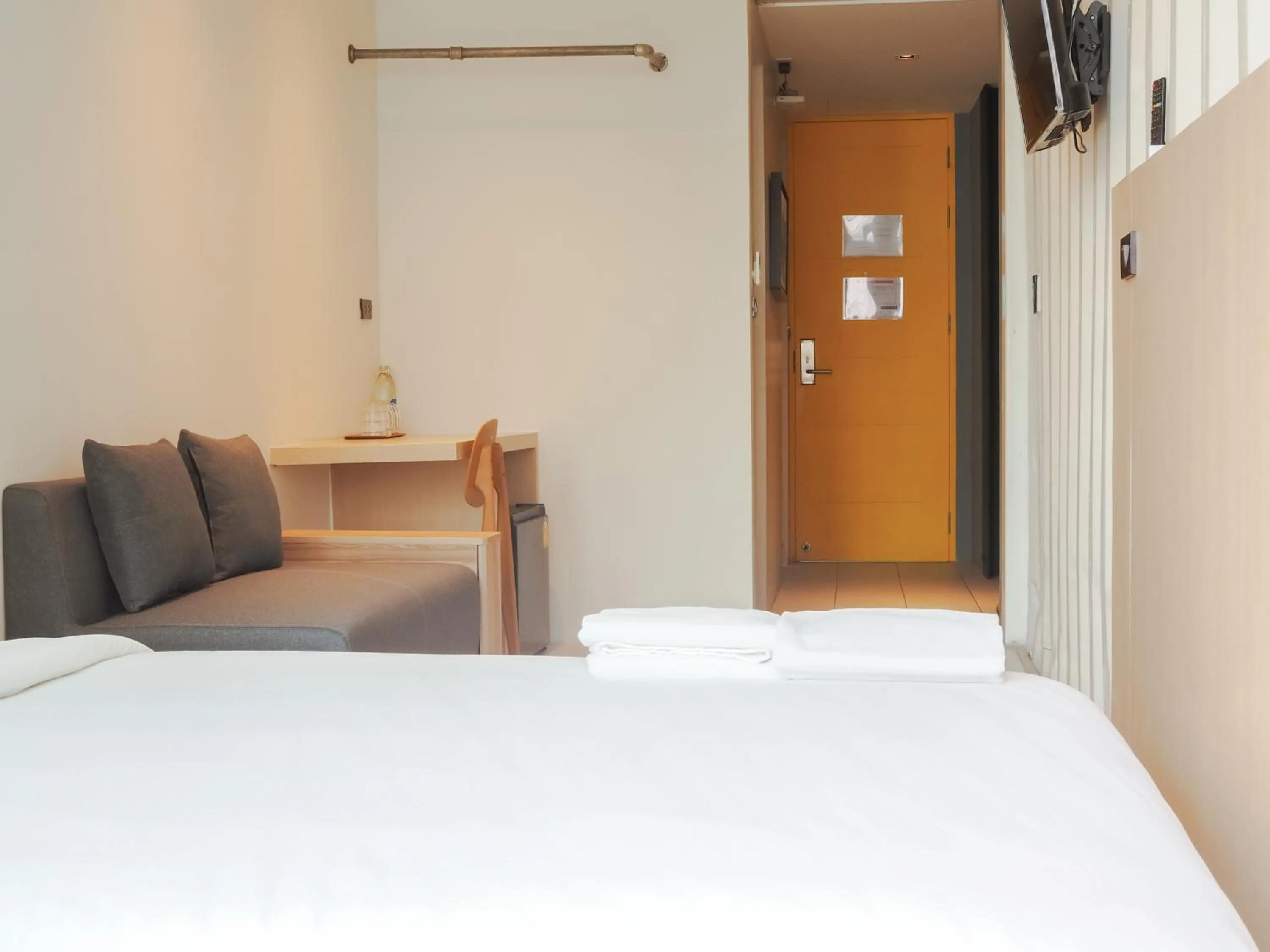 Bedroom, Bed in Sleep Box Hotel Sukhumvit 22