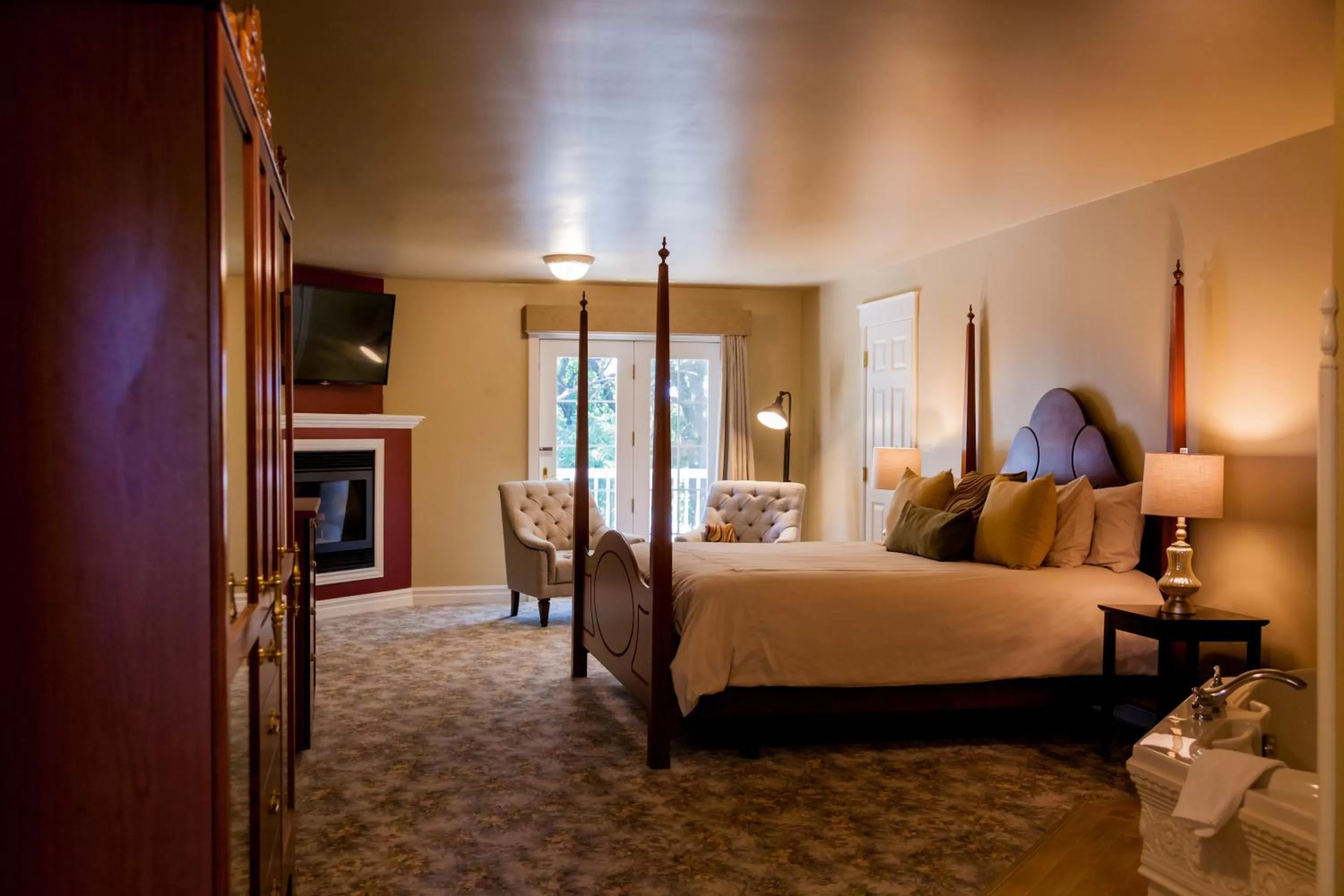 Photo of the whole room in The Oakwood Inn