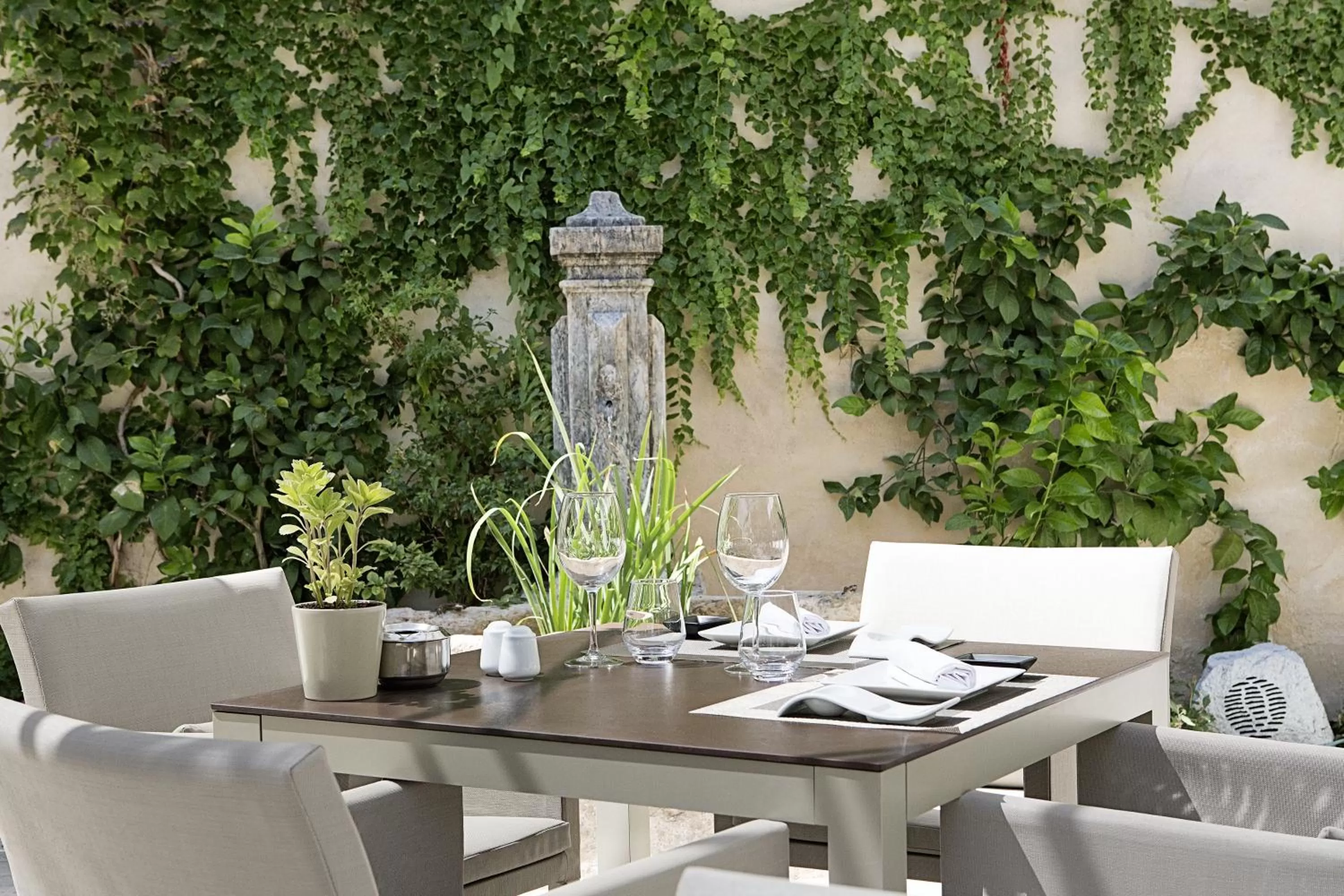 Garden in Hospes Palacio del Bailio, a Member of Design Hotels