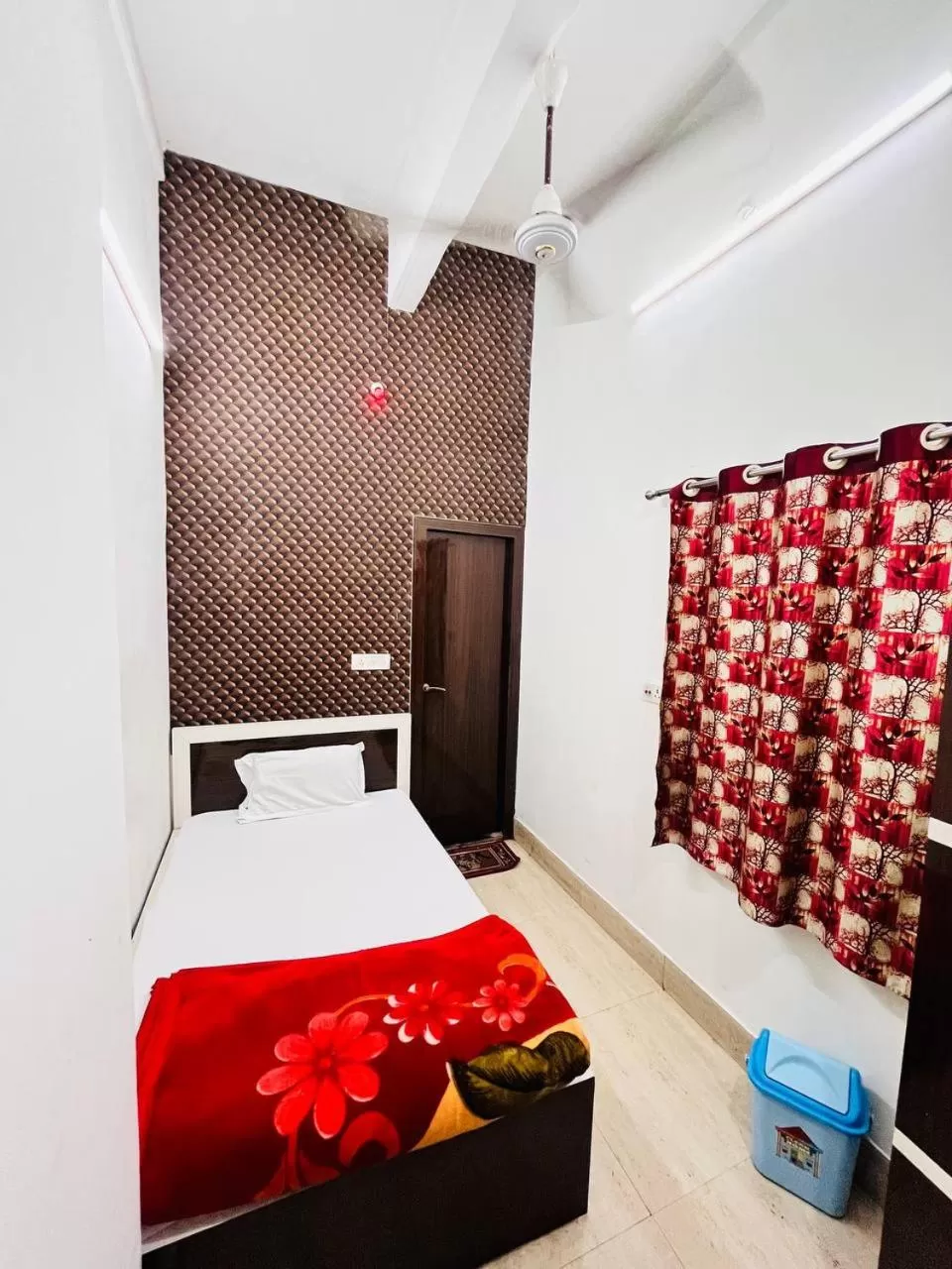 Bedroom, Bed in Hotel Airlines