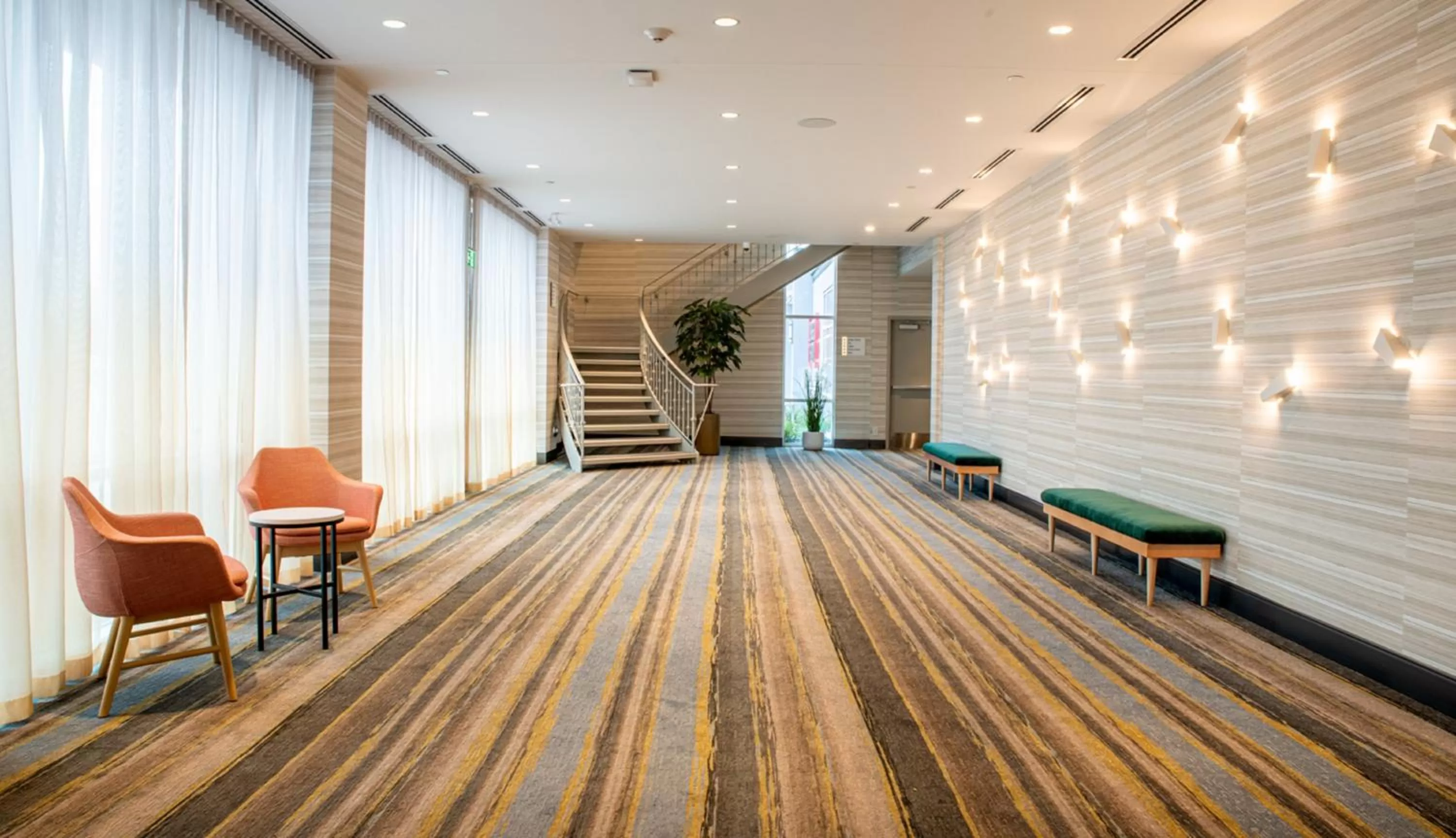 Meeting/conference room in Holiday Inn Edmonton South - Evario Events by IHG