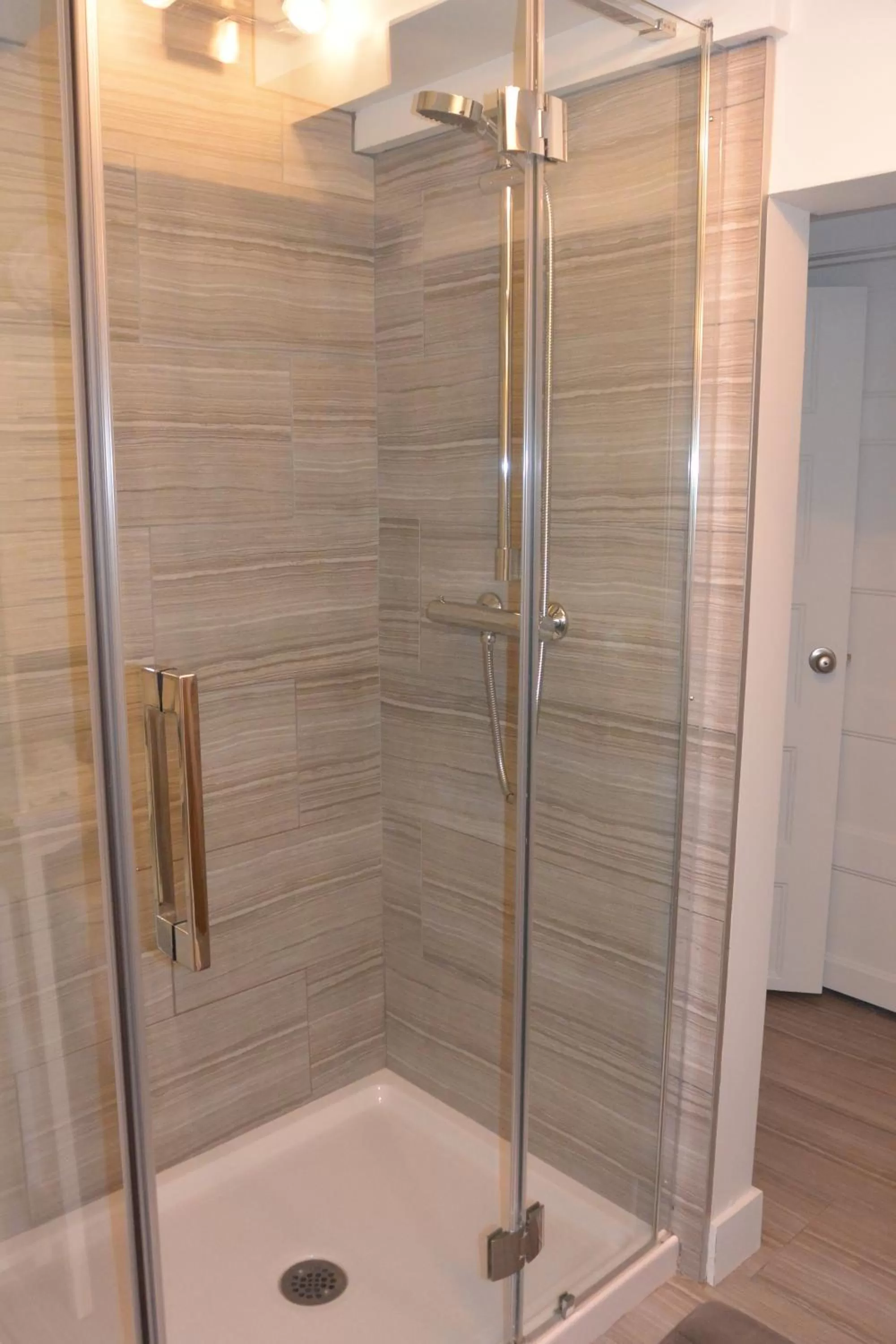 Shower in Manoir Sainte Genevieve