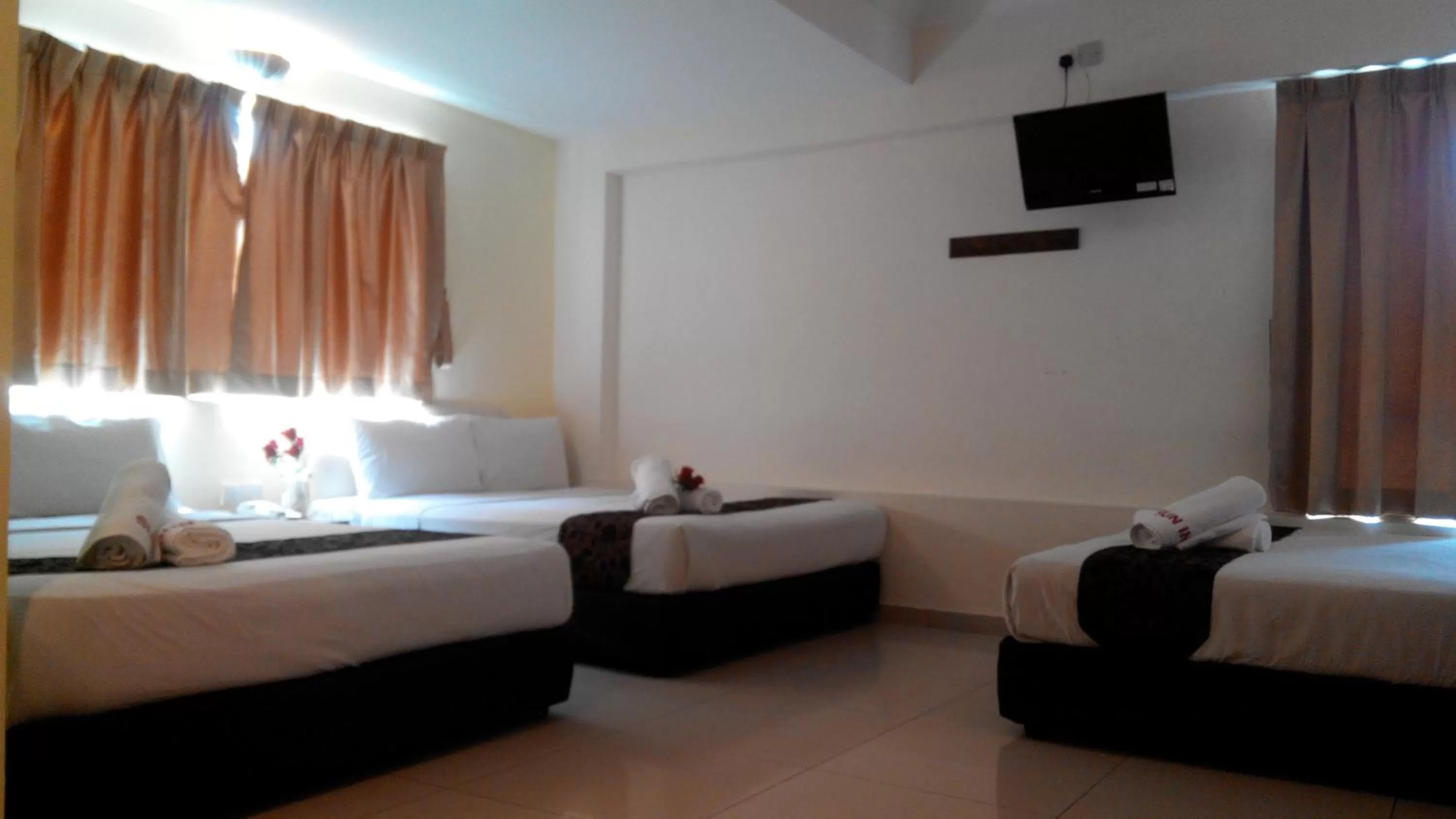 bunk bed, Bed in Sun Inns Hotel Kuala Selangor