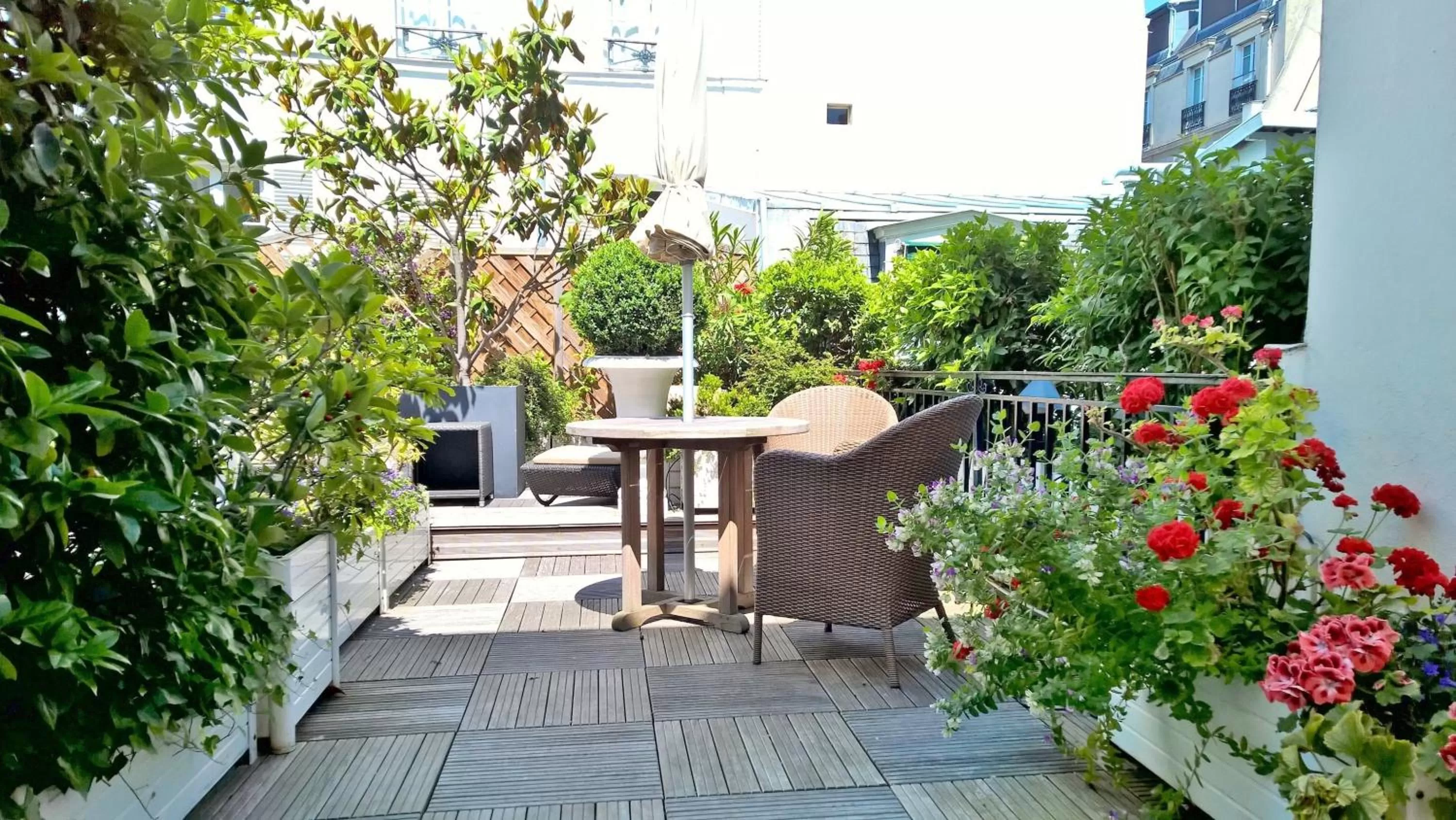 Balcony/Terrace in Hôtel Duc De St-Simon
