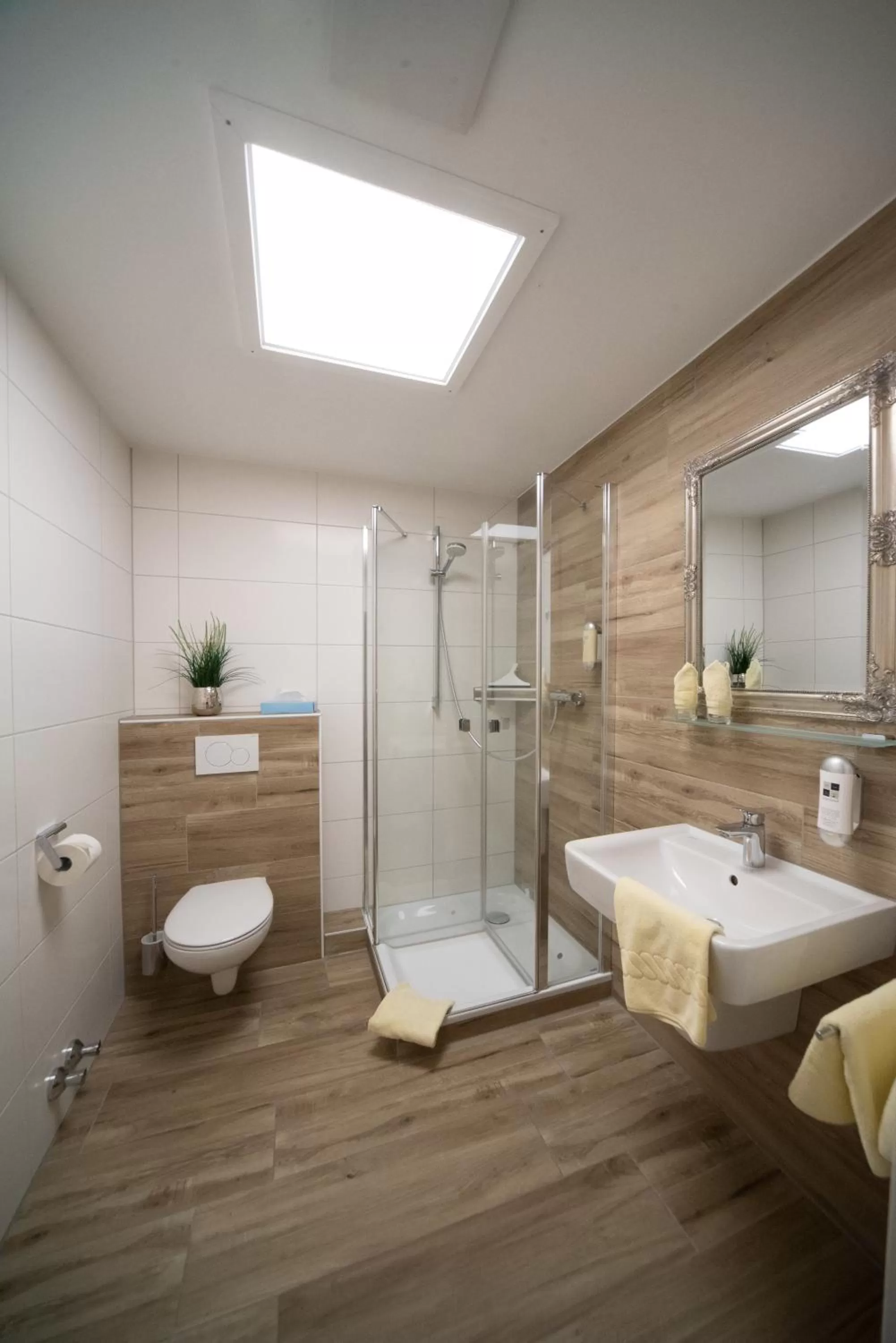 Decorative detail in Hotel Garni Zum Grünen Baum