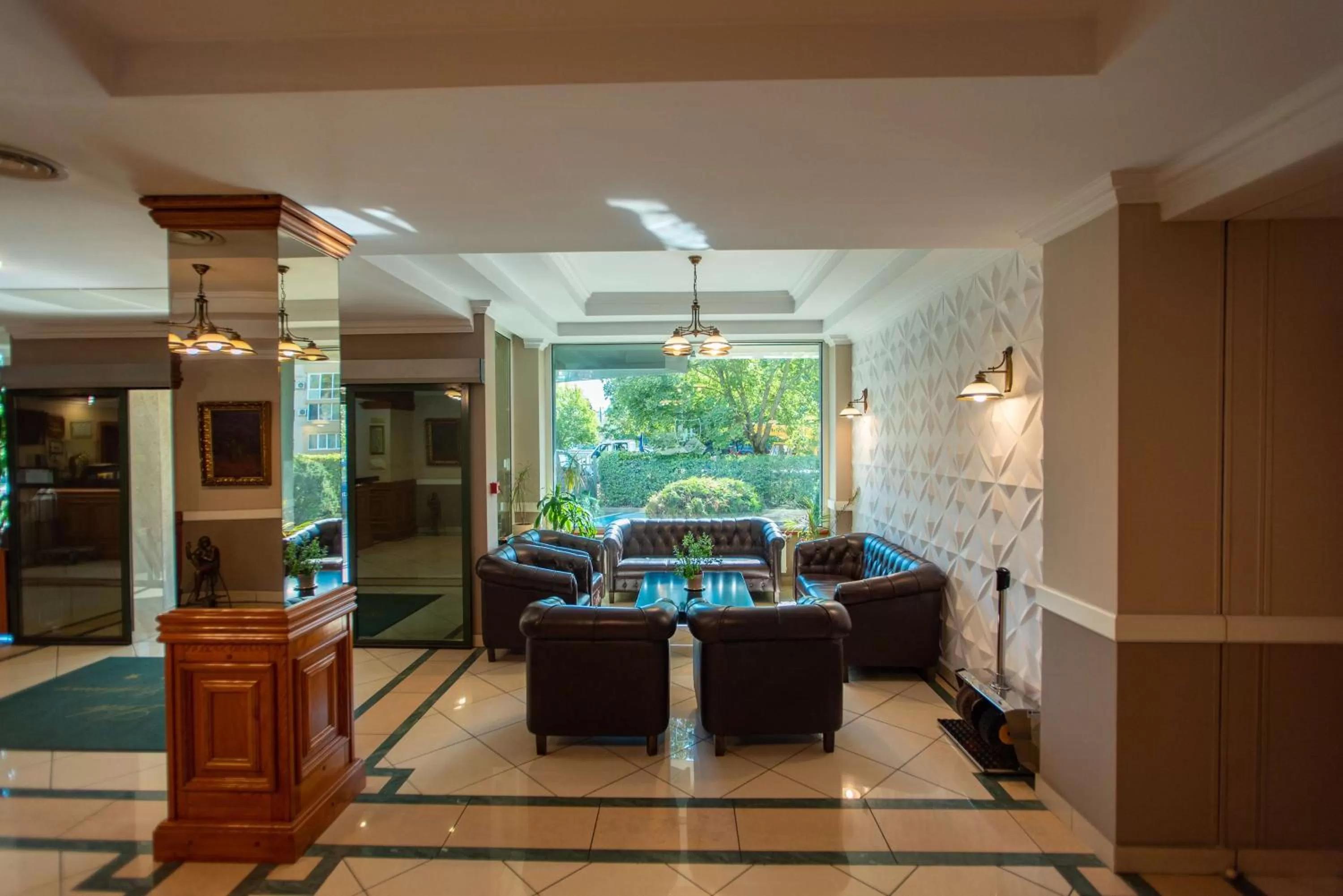 Lobby or reception in Best Western Plus Lido Hotel
