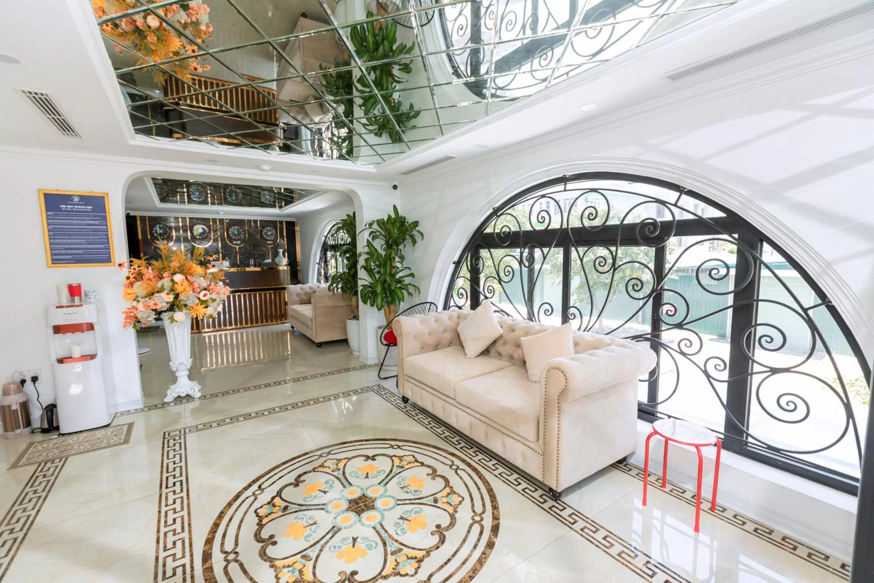 Lobby or reception in Minh Phong Hotel Ha Long