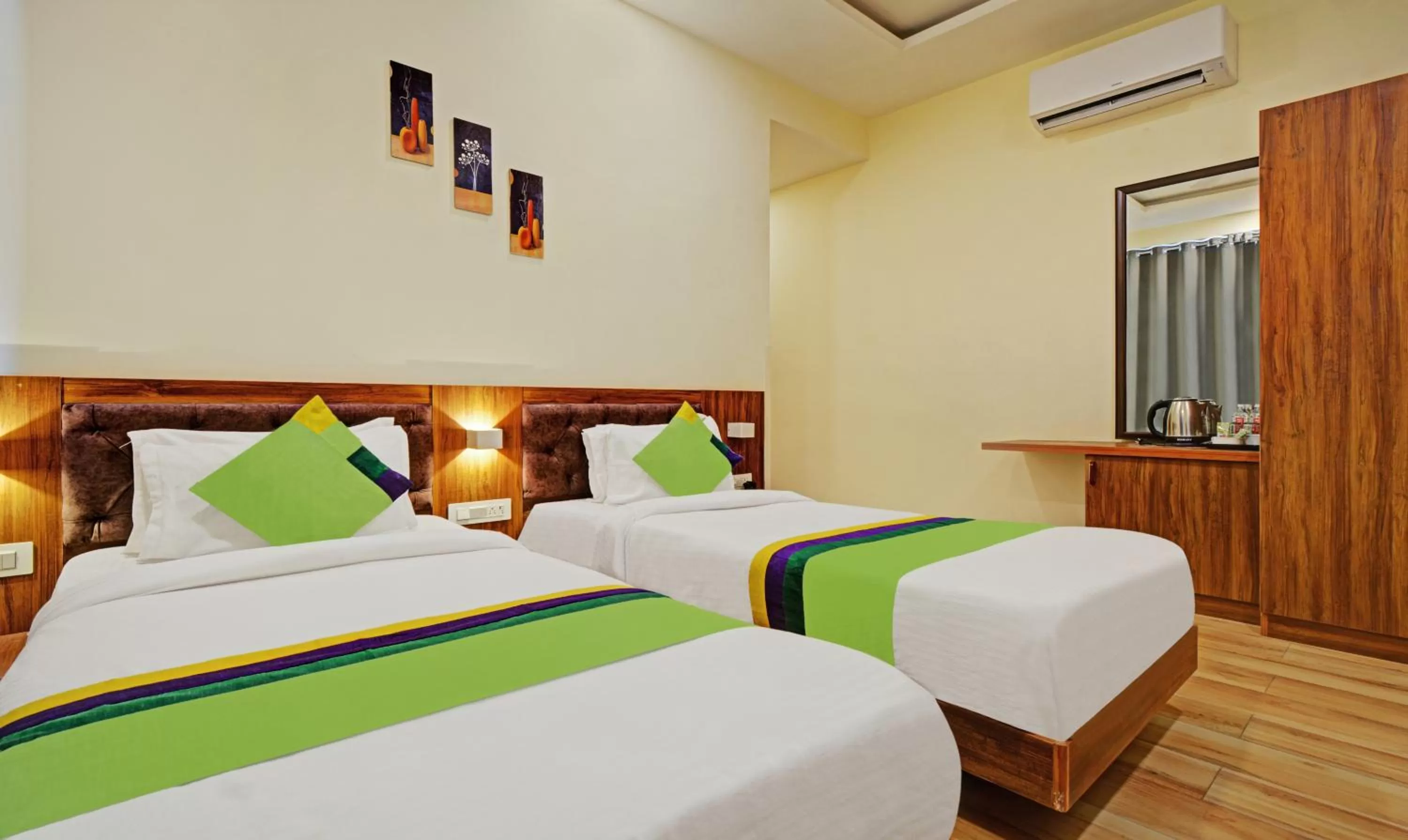 Bed in Tripli Hotels Le Shelton