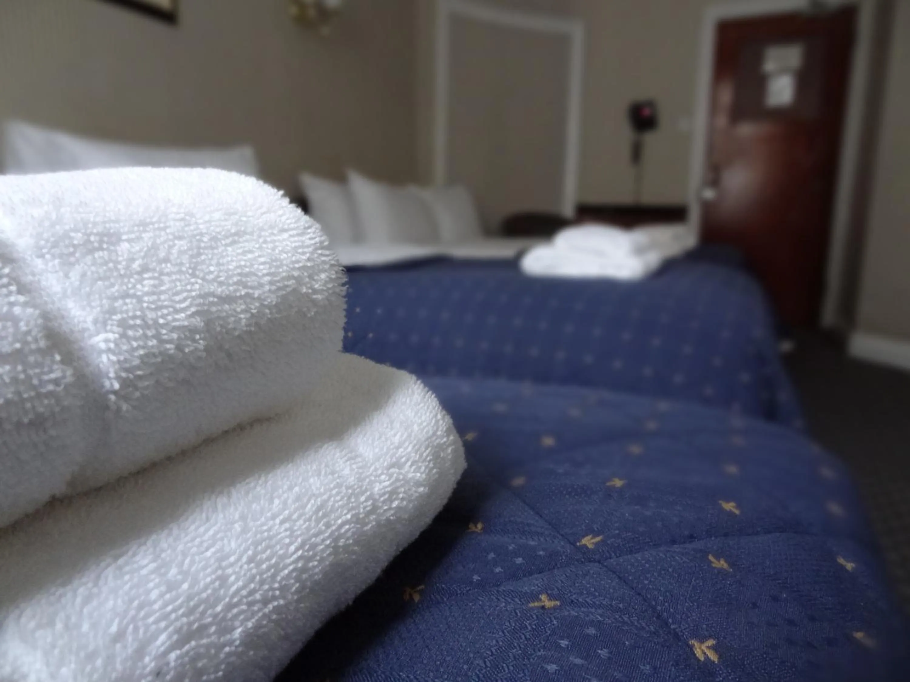 Bed in Regency House Hotel