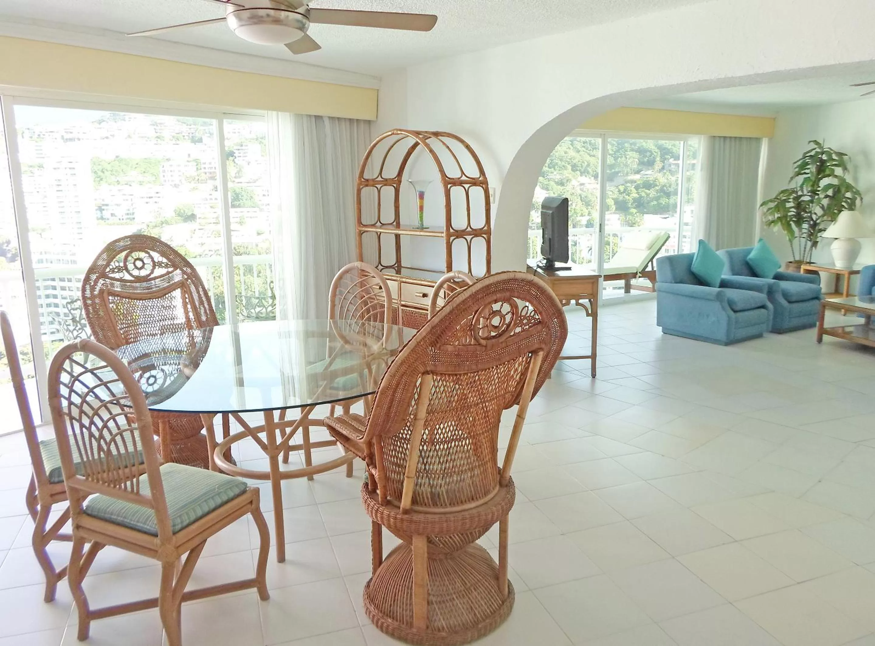 Dining area, Seating Area in Calinda Beach Acapulco
