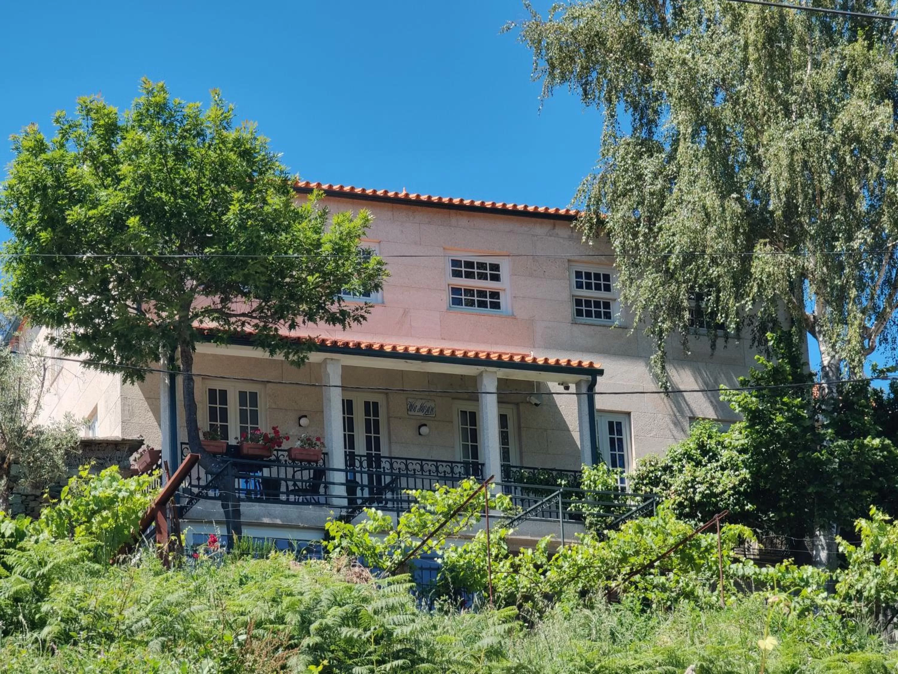 Property Building in Vila Nazaré