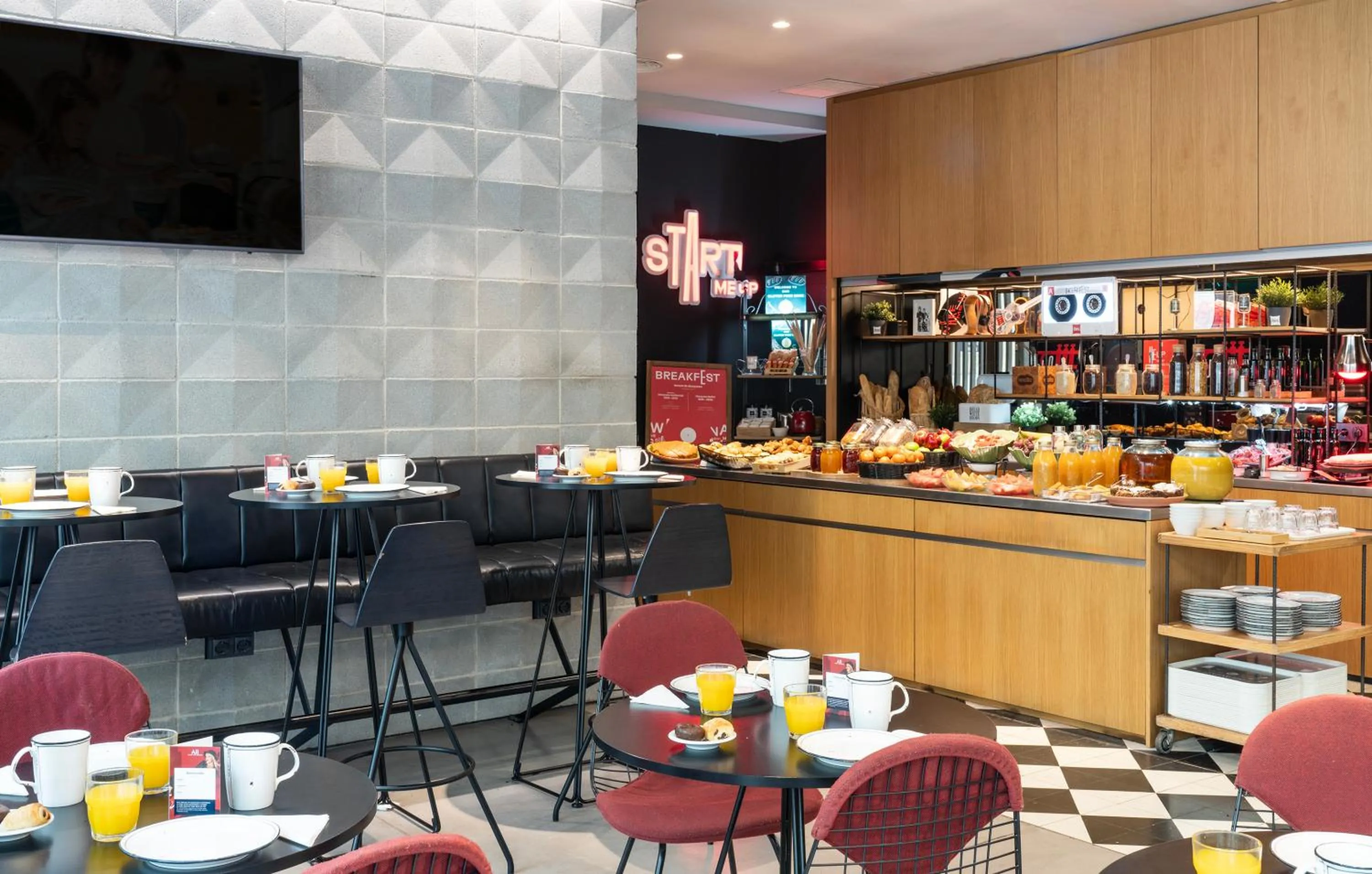 Breakfast in Ibis Barcelona Plaza Glòries 22@