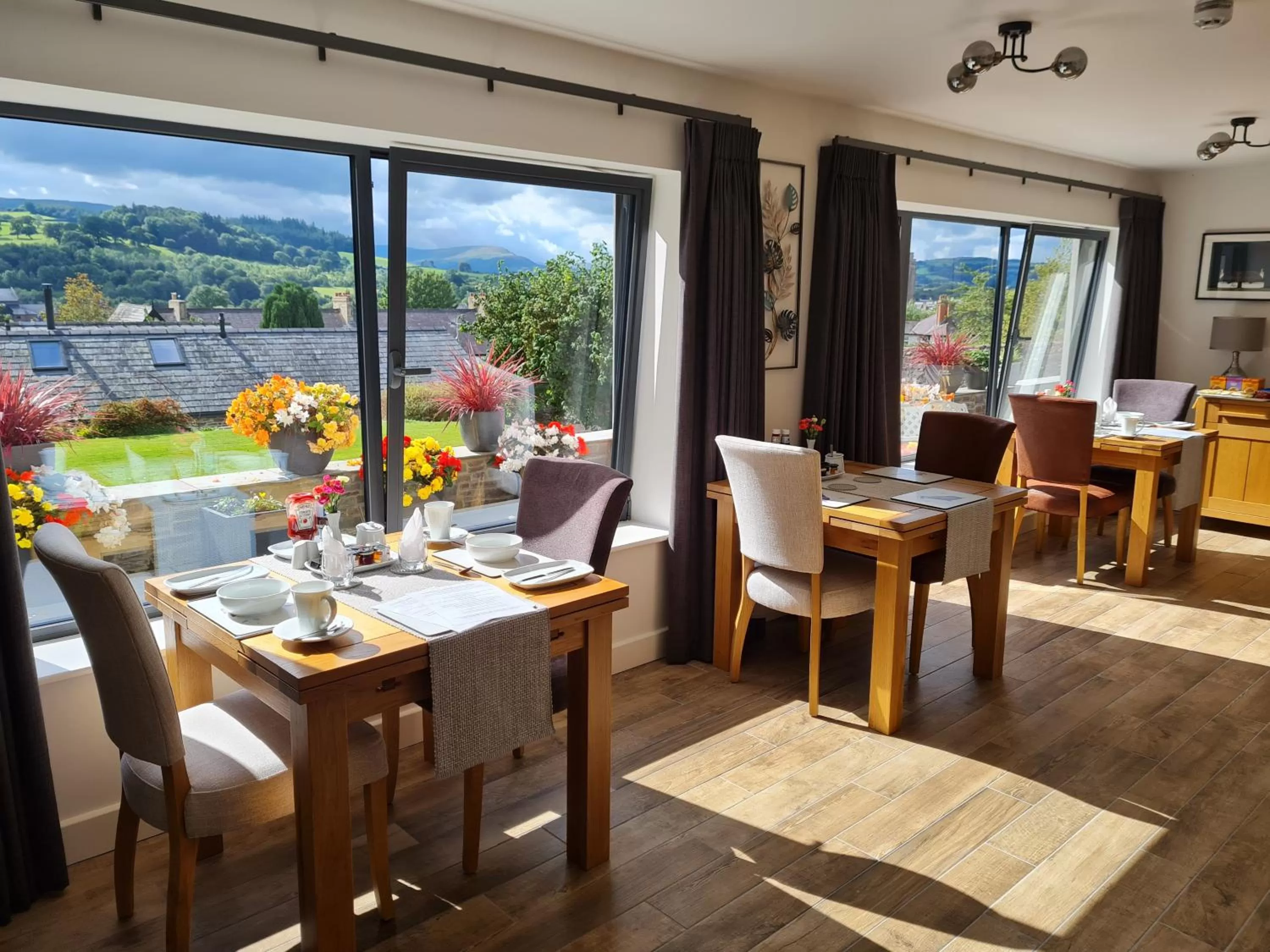 Breakfast, Restaurant/Places to Eat in Camden Lodge B&B Brecon.