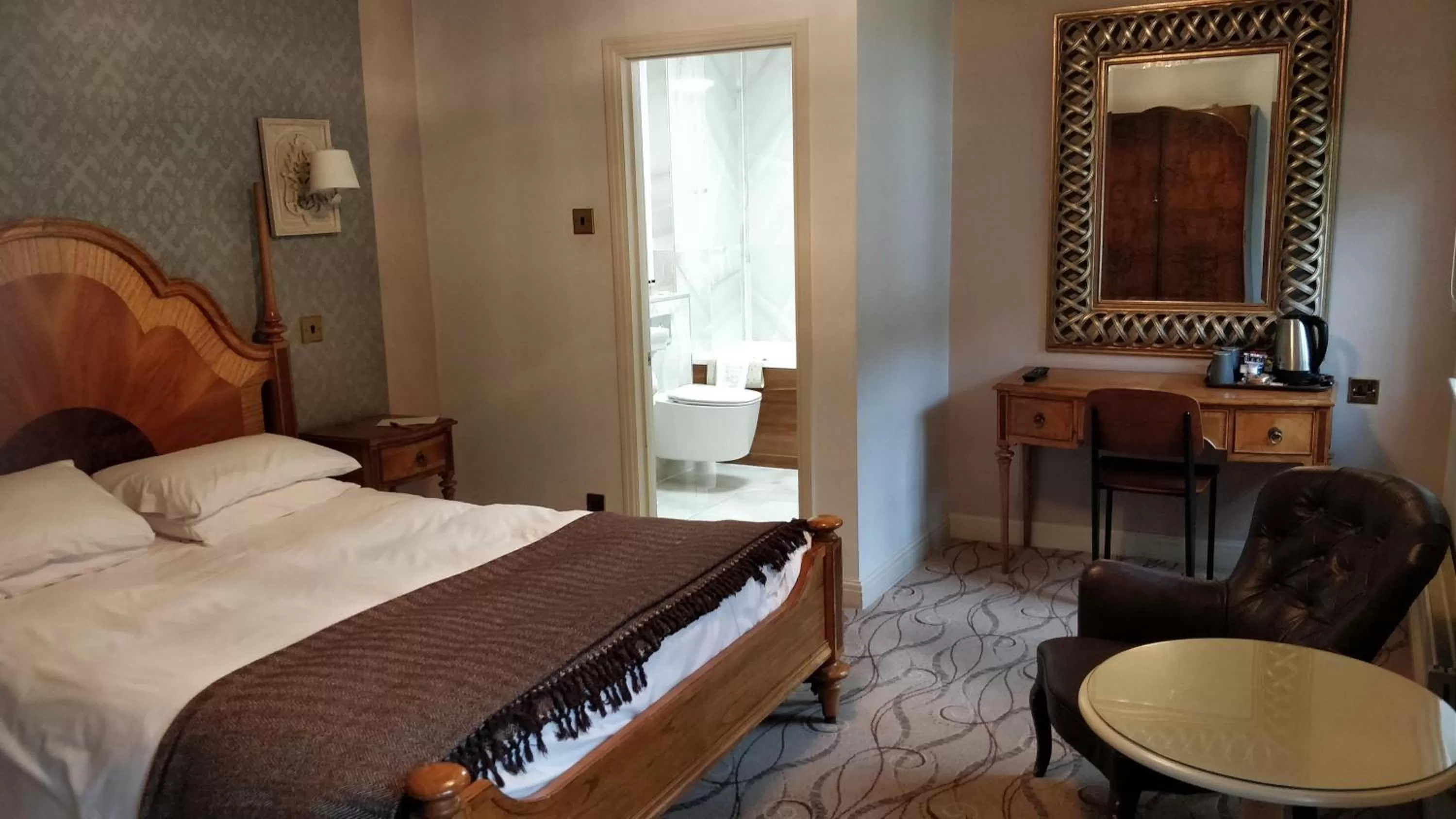 Bed in The Spread Eagle Hotel