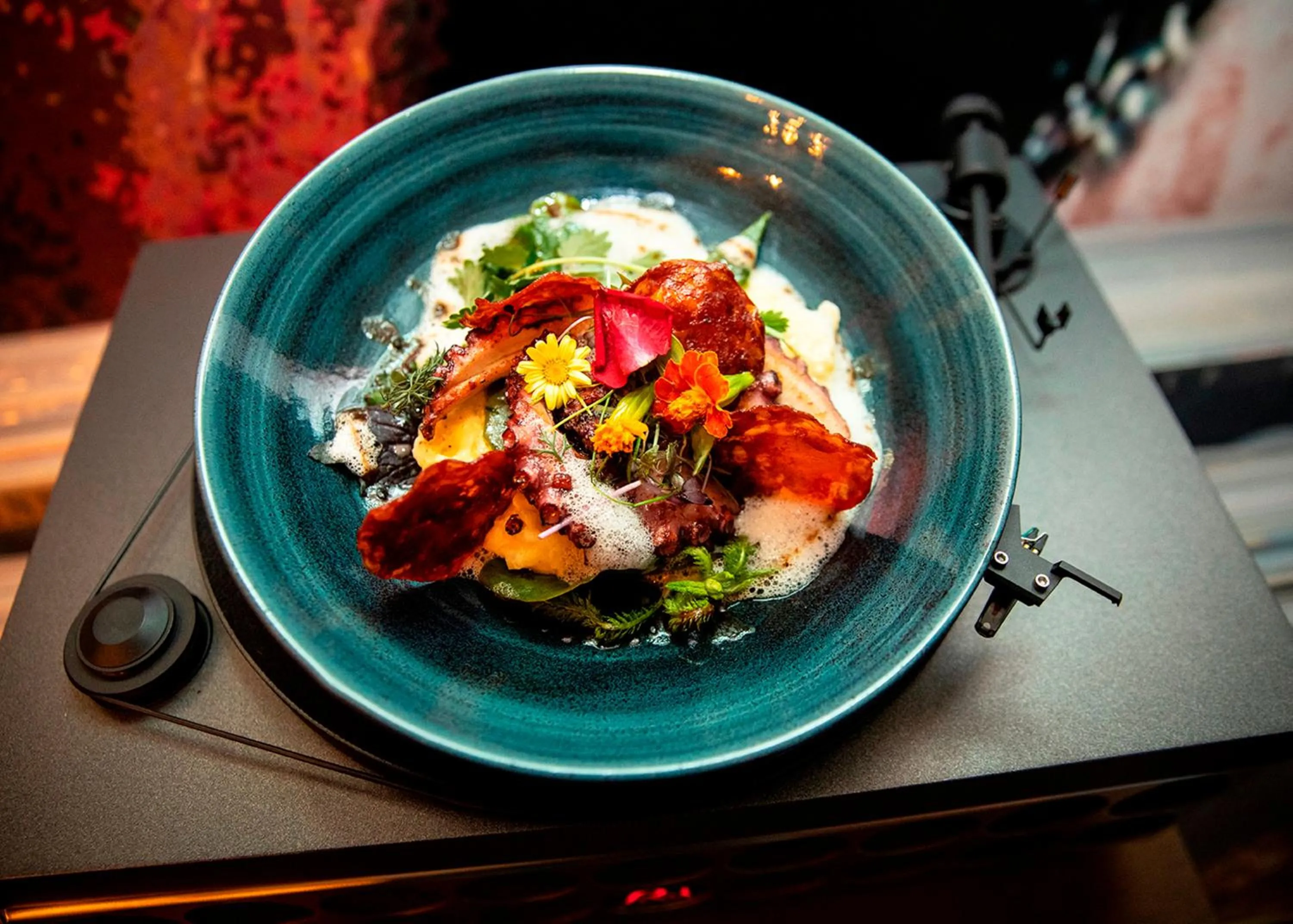 Restaurant/places to eat in JAMS Music Hotel Munich