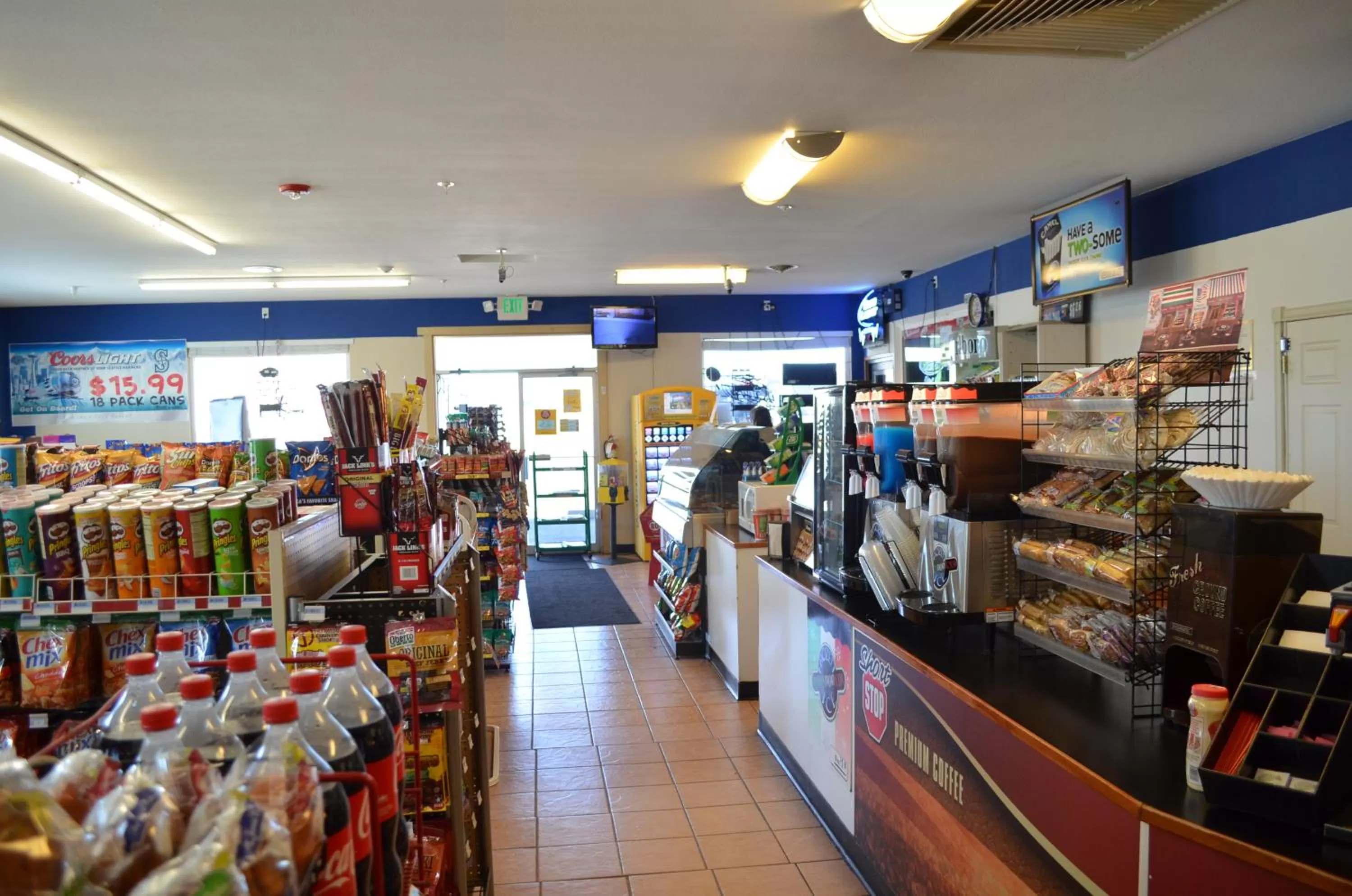 On-site shops in Knights Inn Quincy