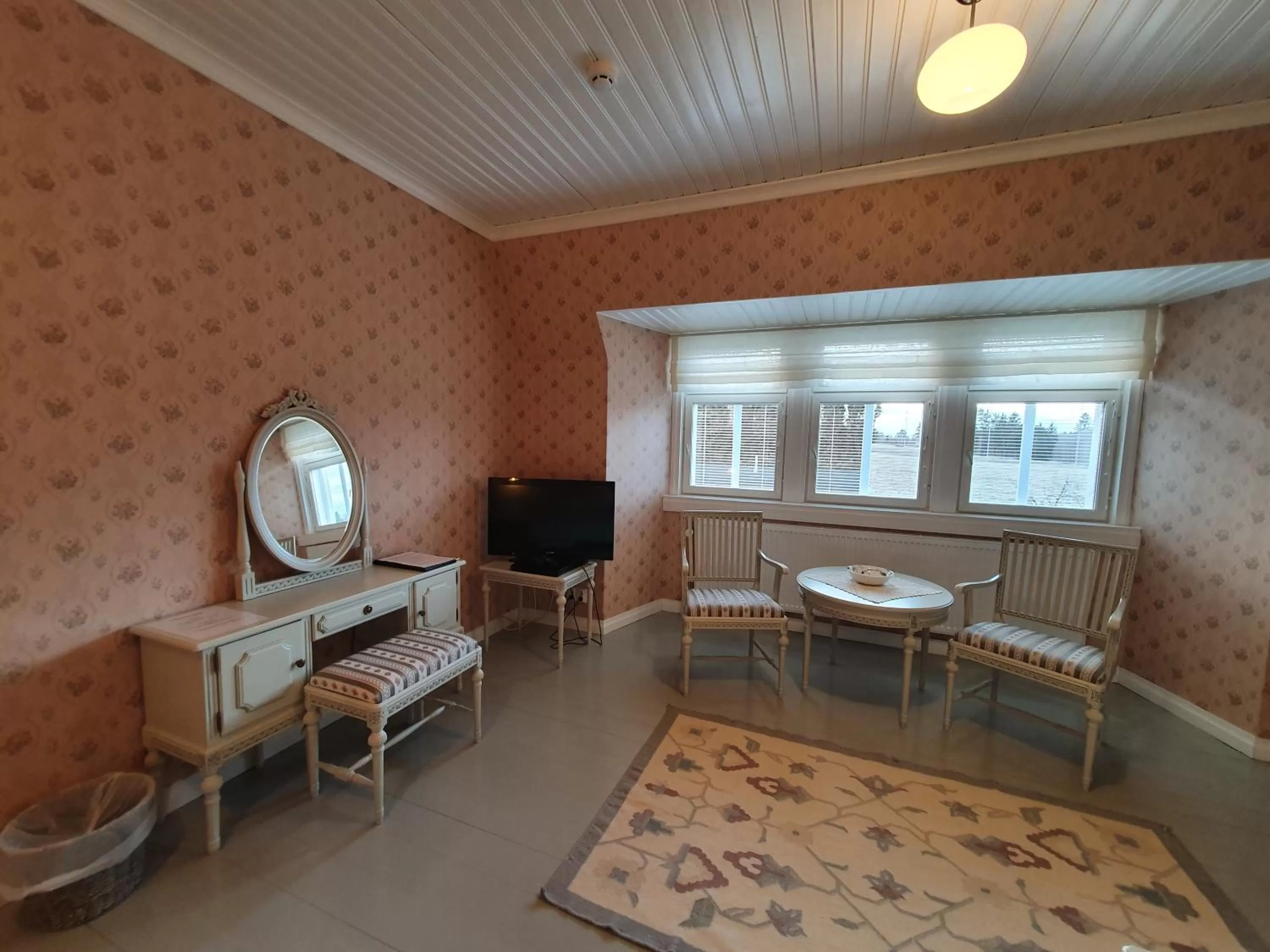 Seating area in B&B Lomamokkila