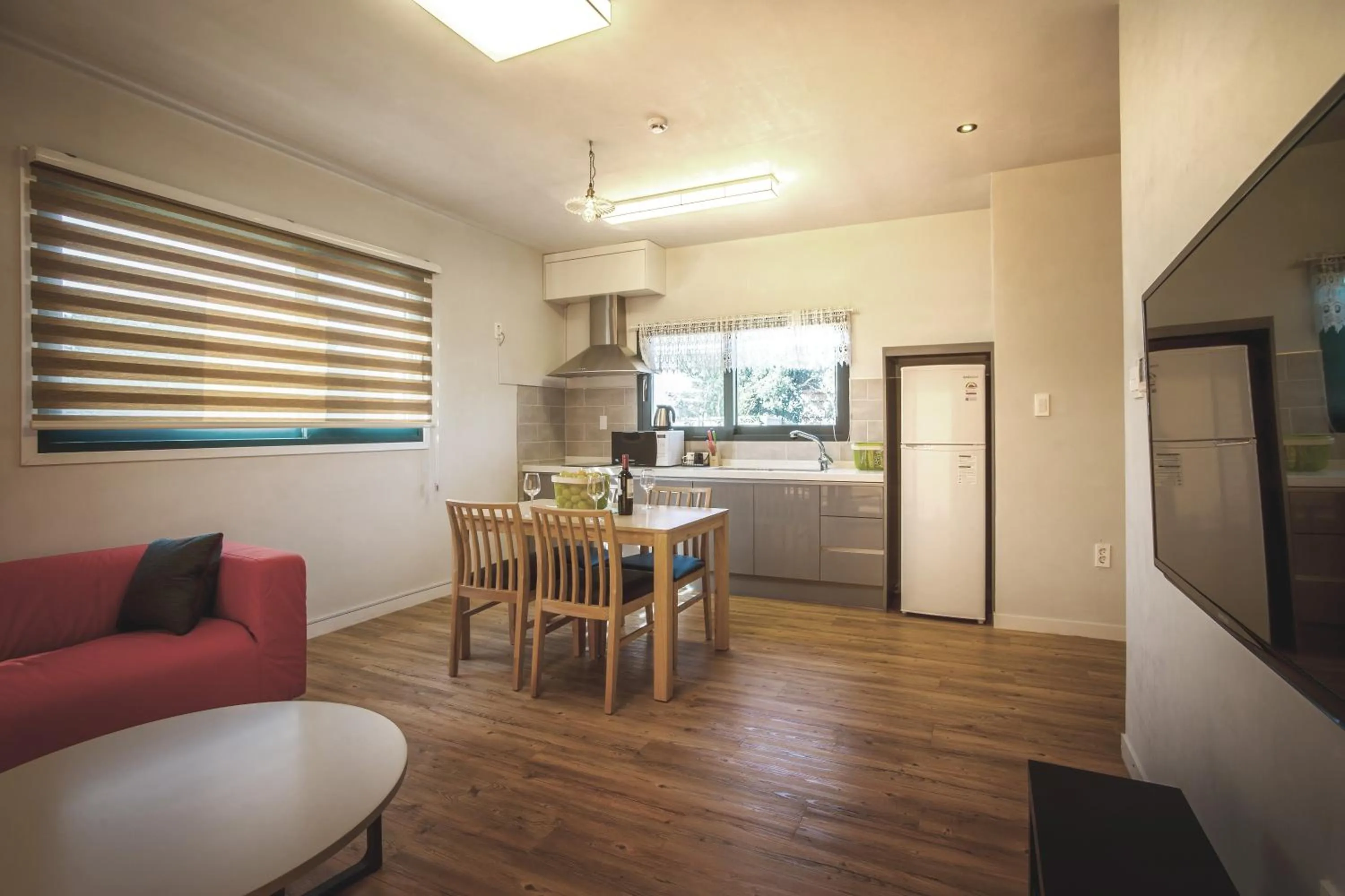 Kitchen or kitchenette in Poema Stay Pension