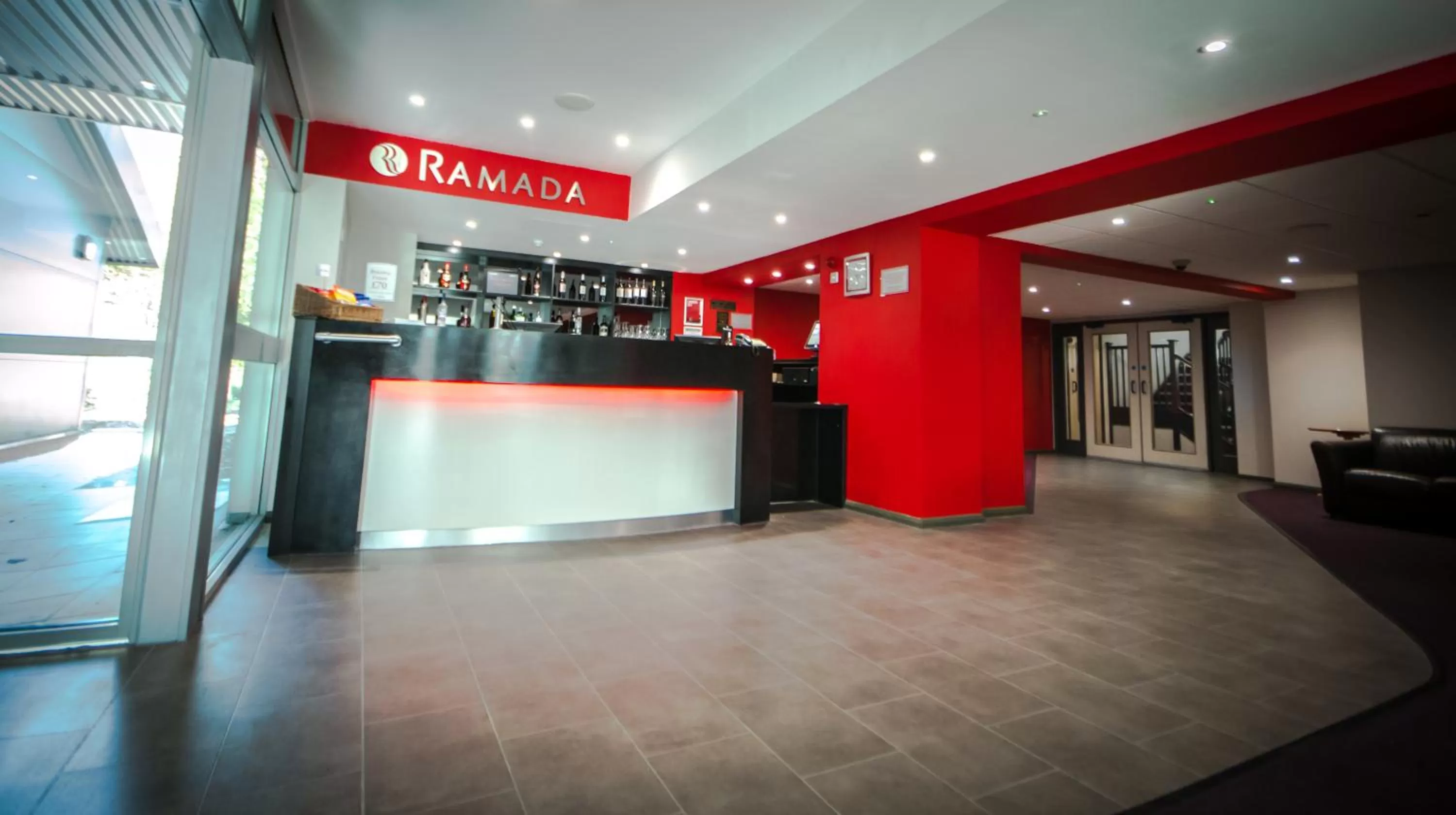 Lobby or reception in Ramada London South Mimms