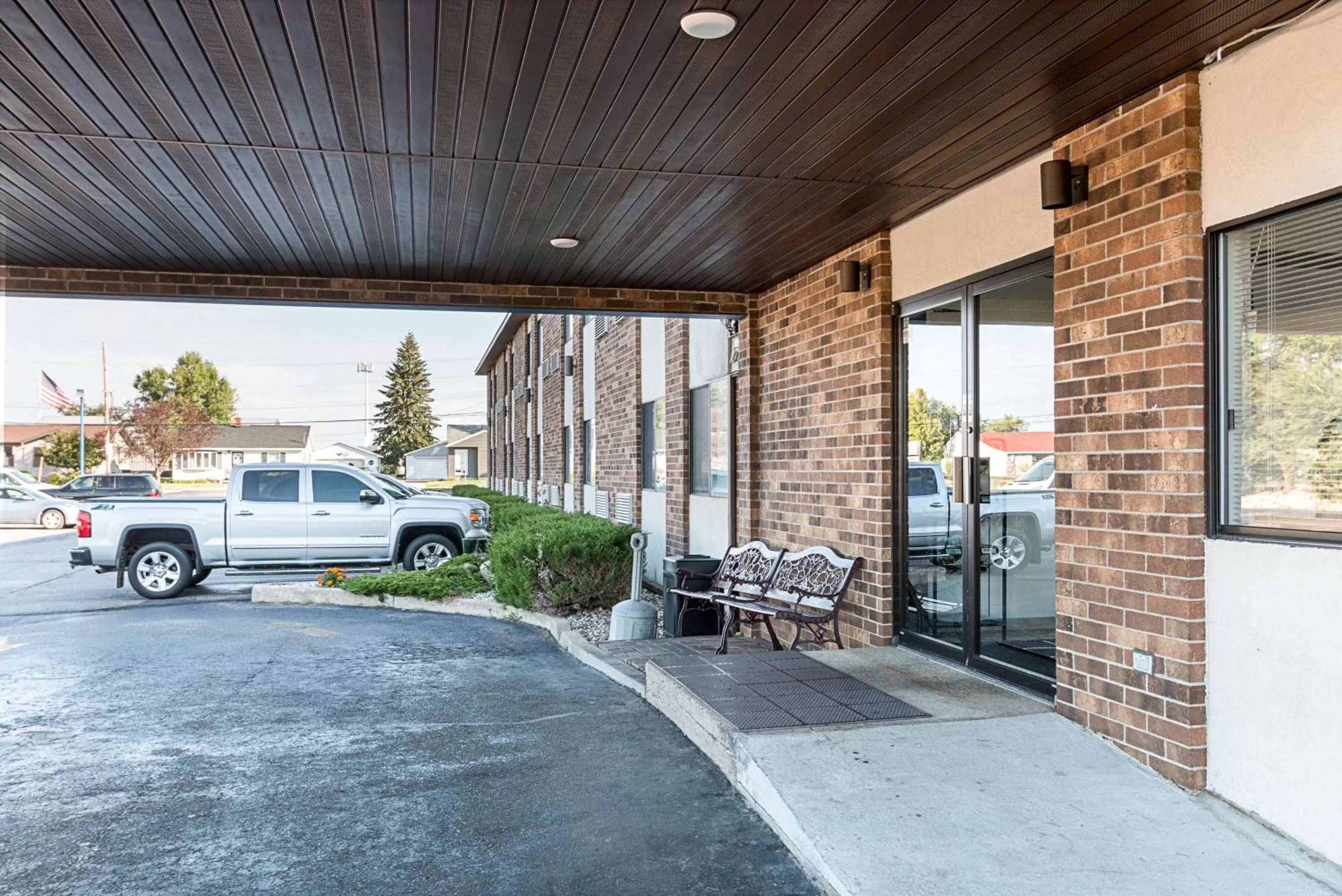 Property building in Motel 6-Wisconsin Rapids, WI