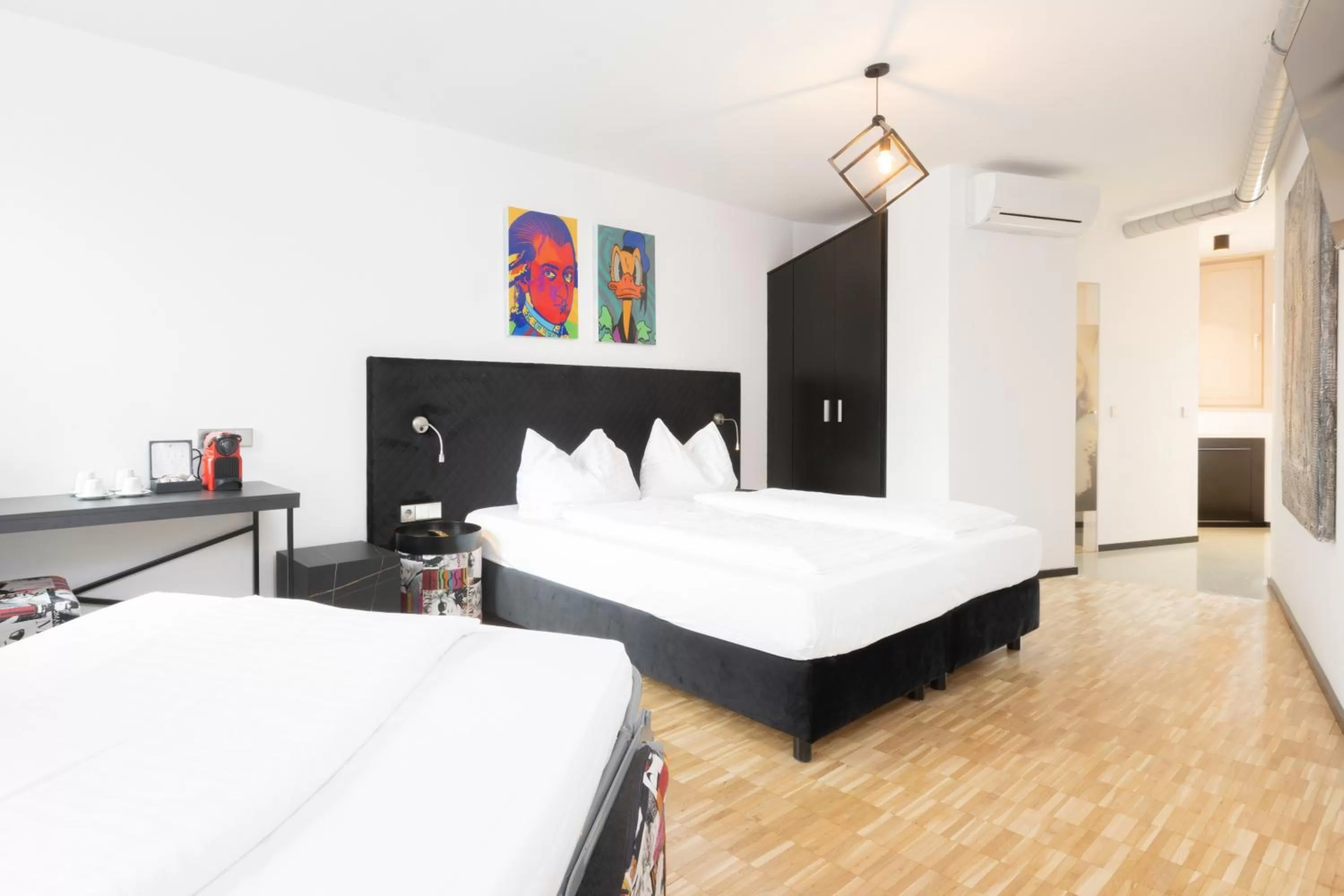 Photo of the whole room, Bed in Das Edlinger