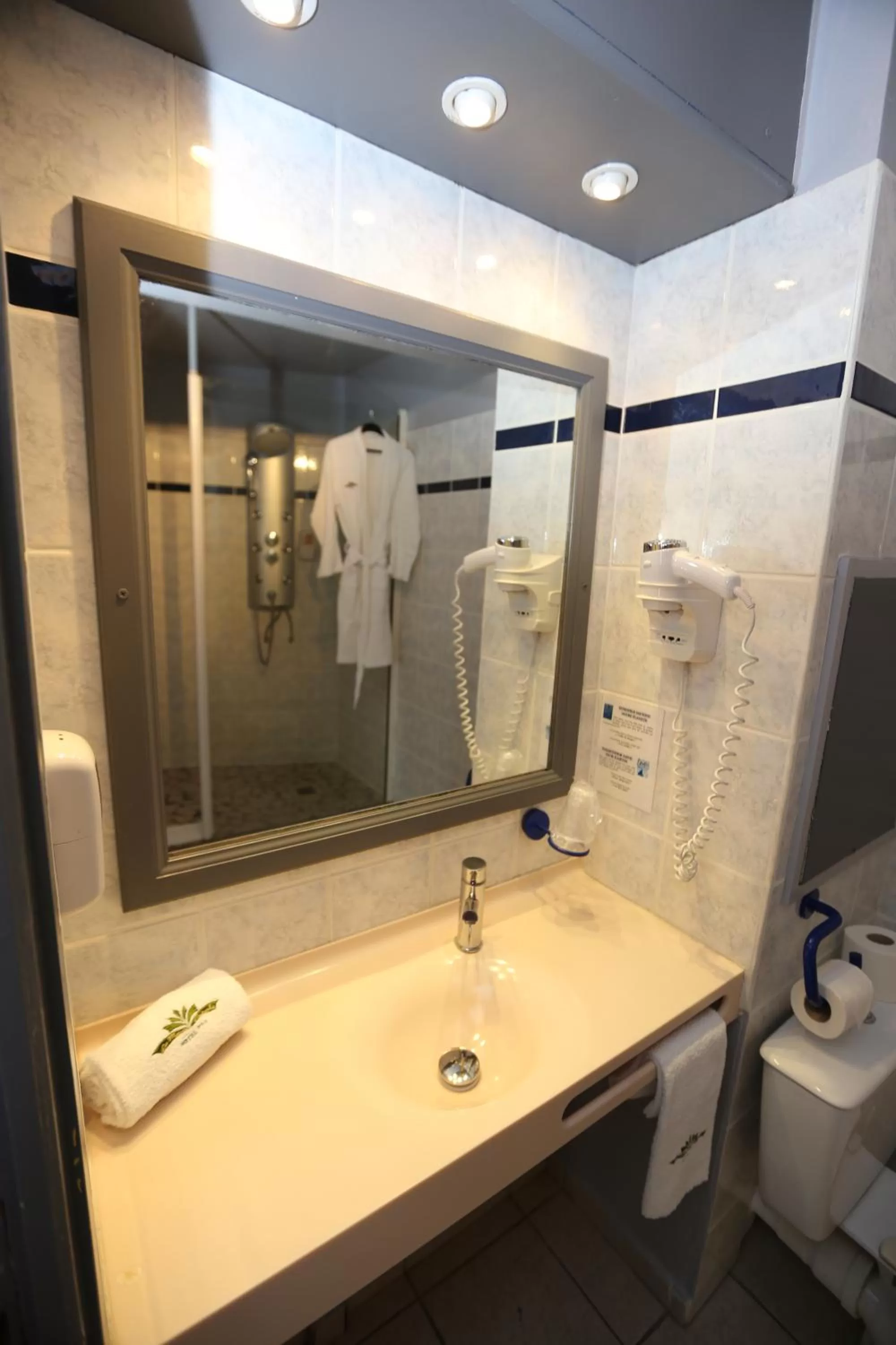 Bathroom in Hotel La Maison Creole