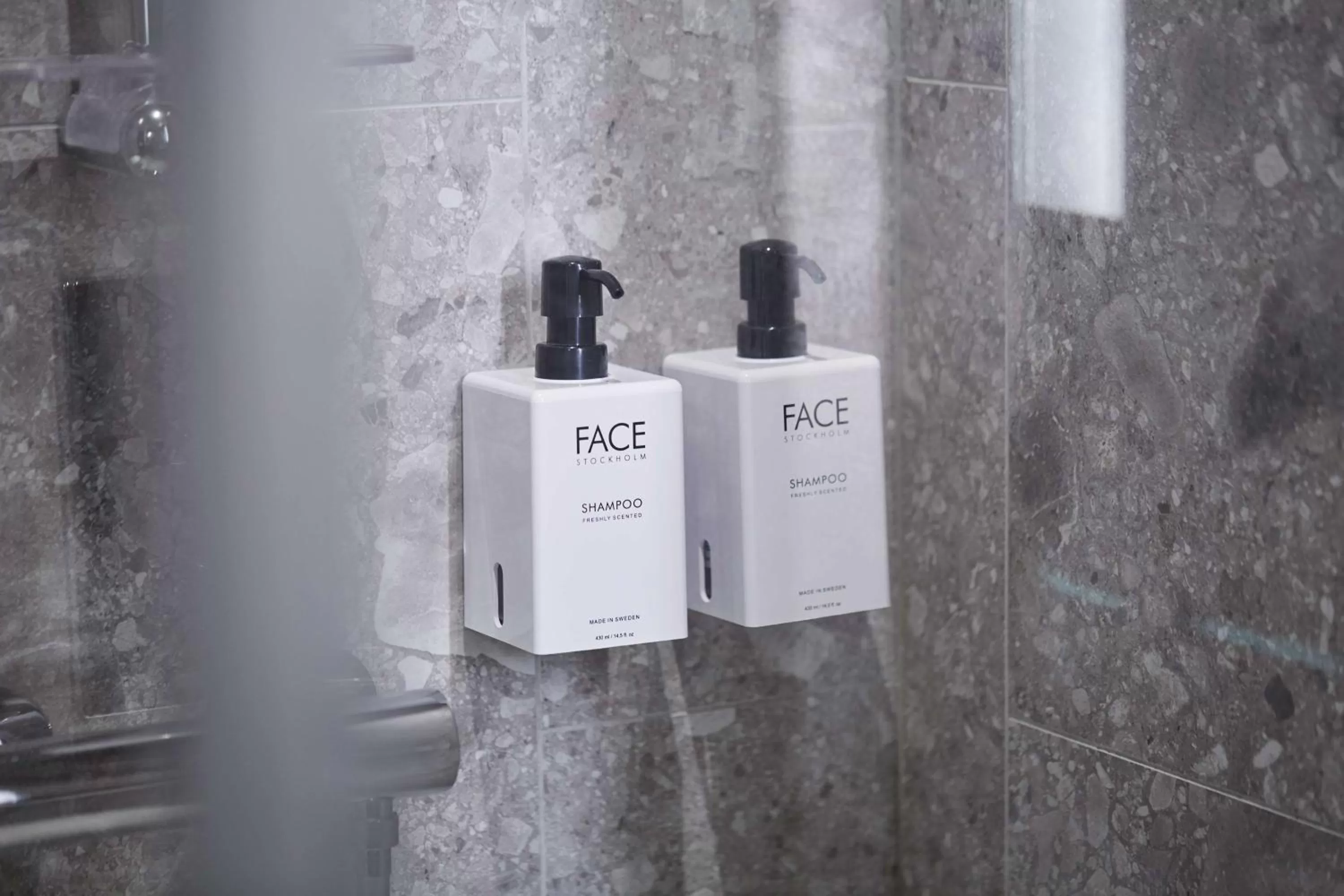 Standard Twin Room in Scandic Frankfurt Hafenpark