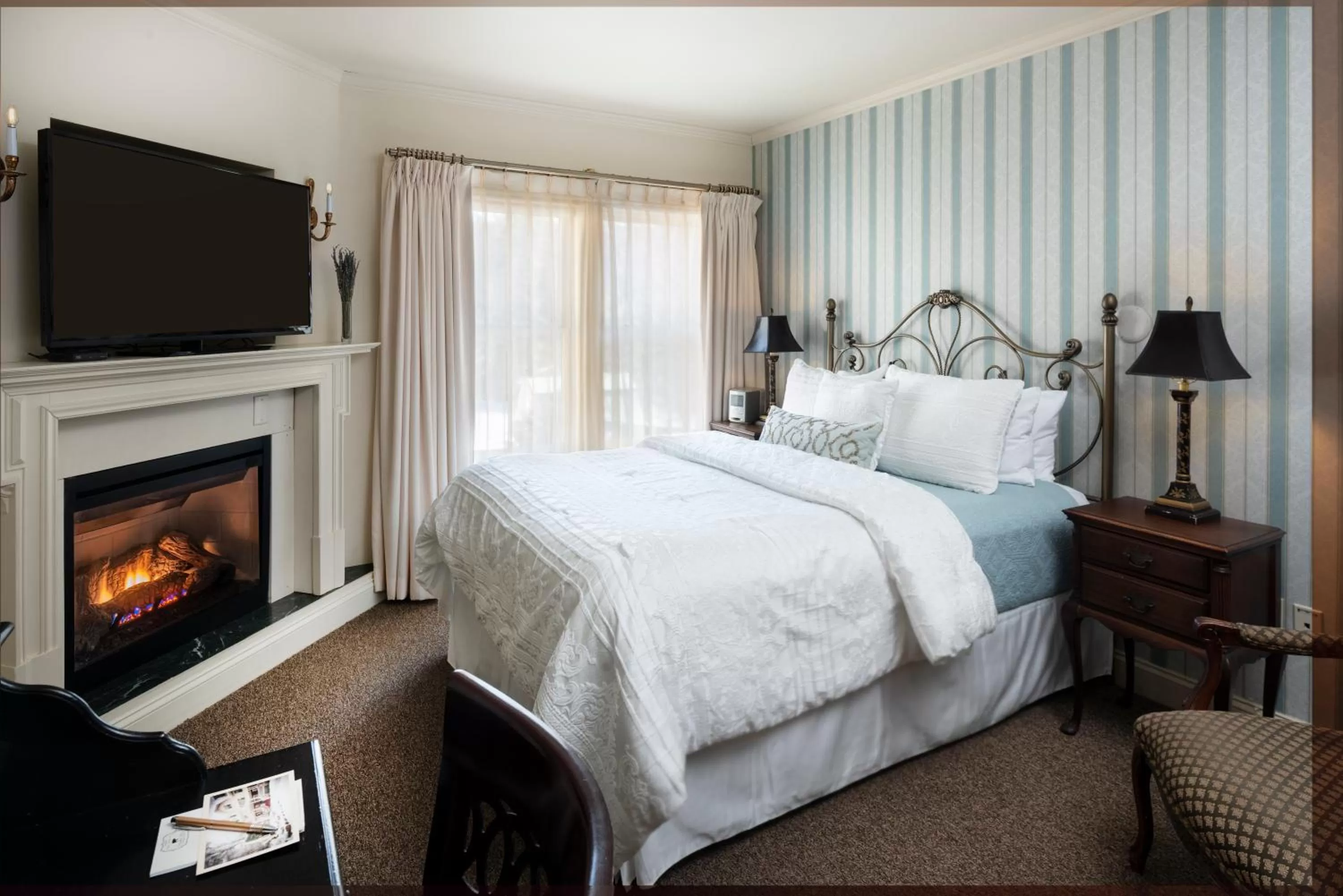 Photo of the whole room, Bed in The Inn at Thorn Hill