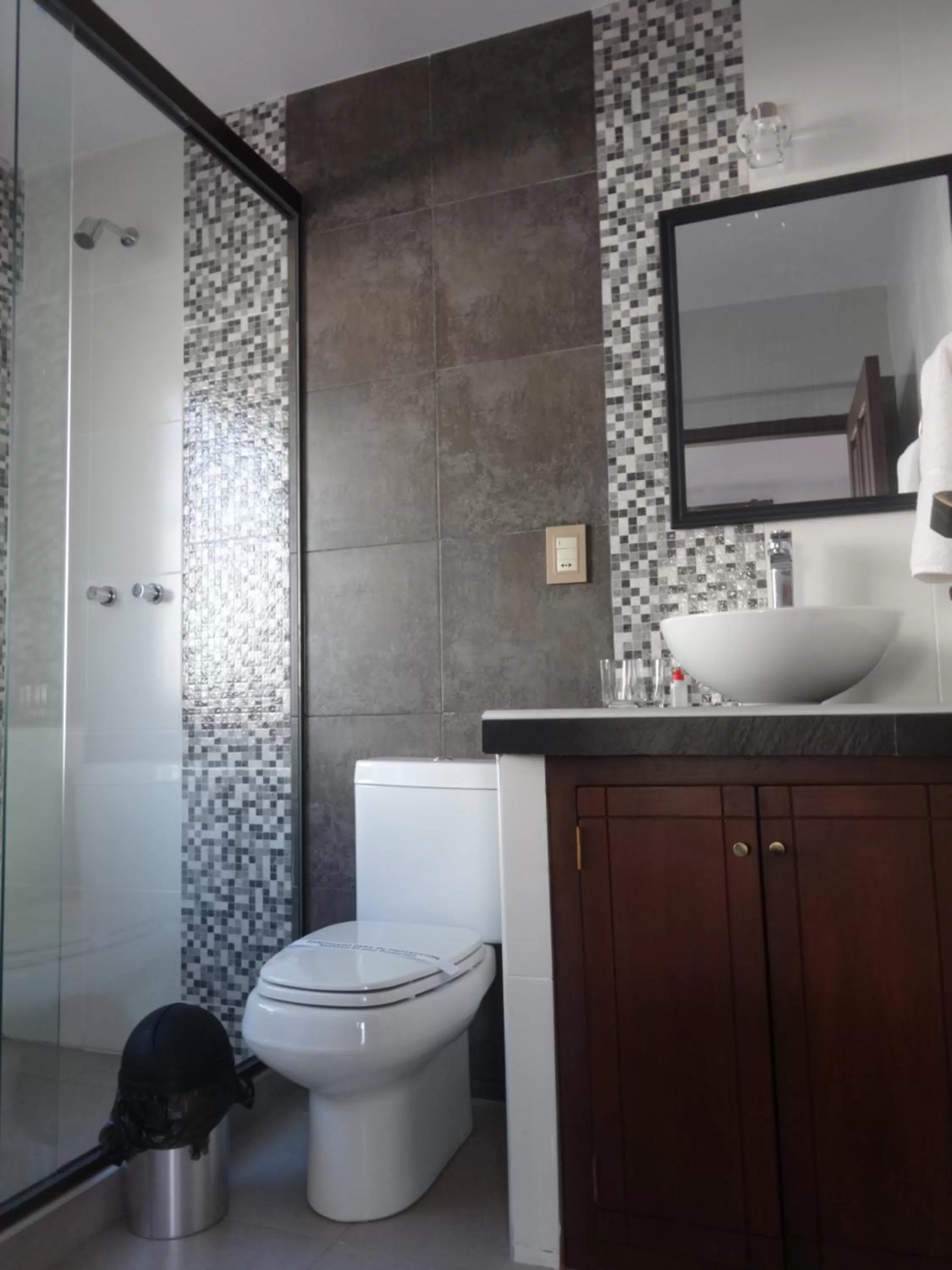 Bathroom in El Jardin De Su Merced B&B