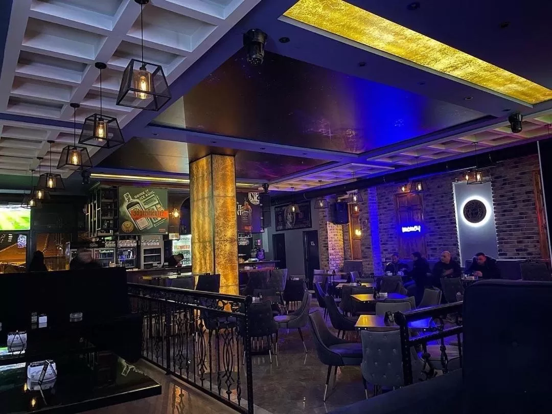 Restaurant/places to eat, Lounge/Bar in Elan Luxury Apartments & Lounge Bar