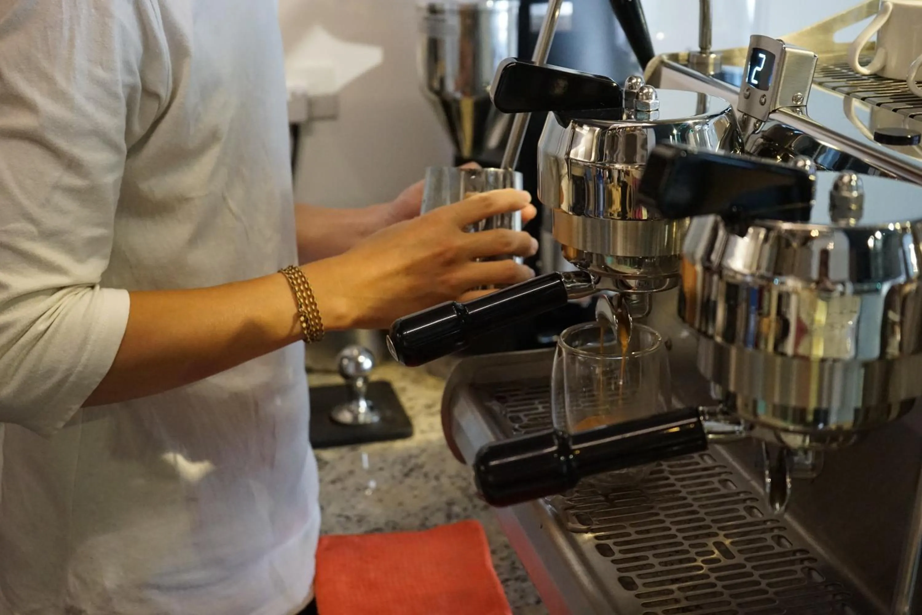 Food and drinks in NiHao Café Hotel