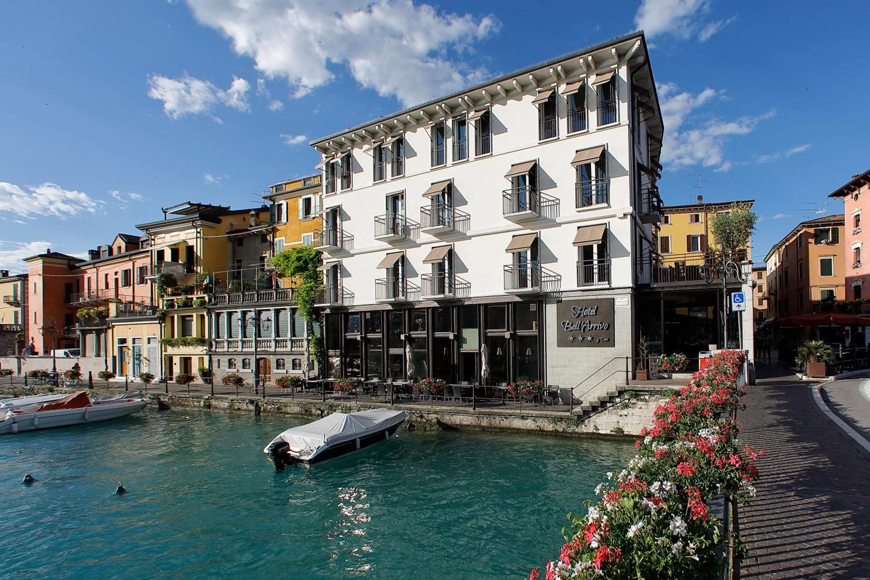 Property building in Hotel Bell'arrivo by Dori