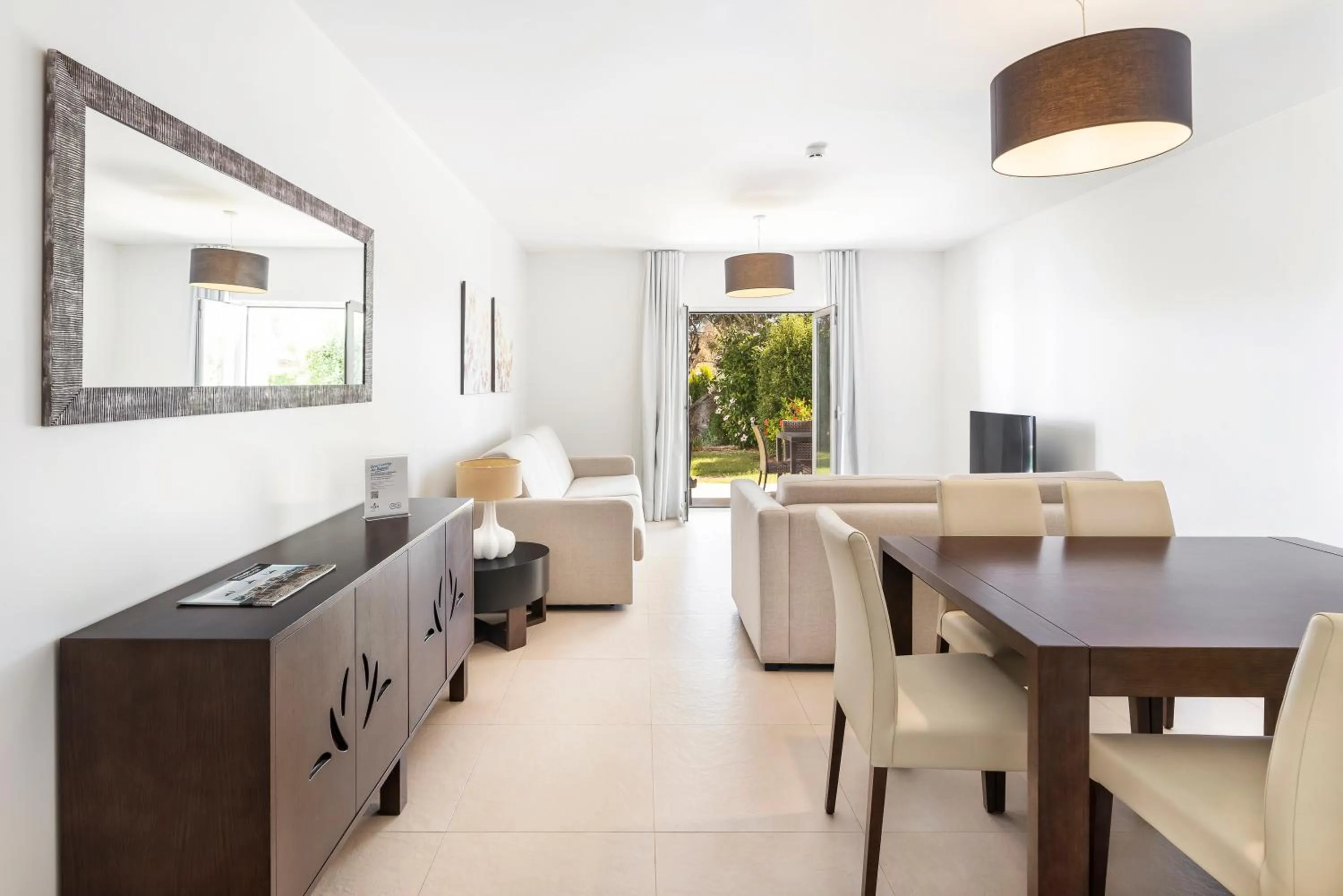 Living room in Eden Villas & Apartments