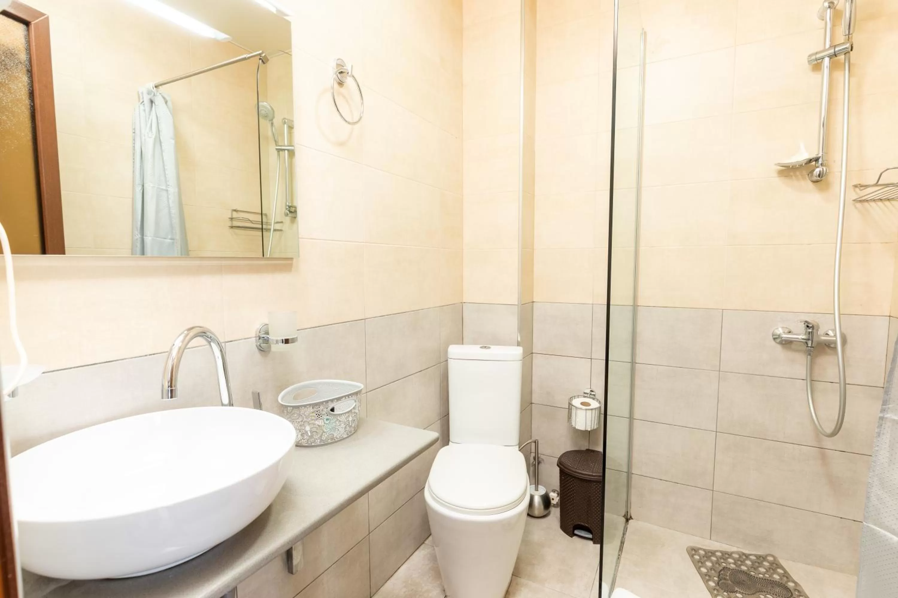 Bathroom in Hotel N16