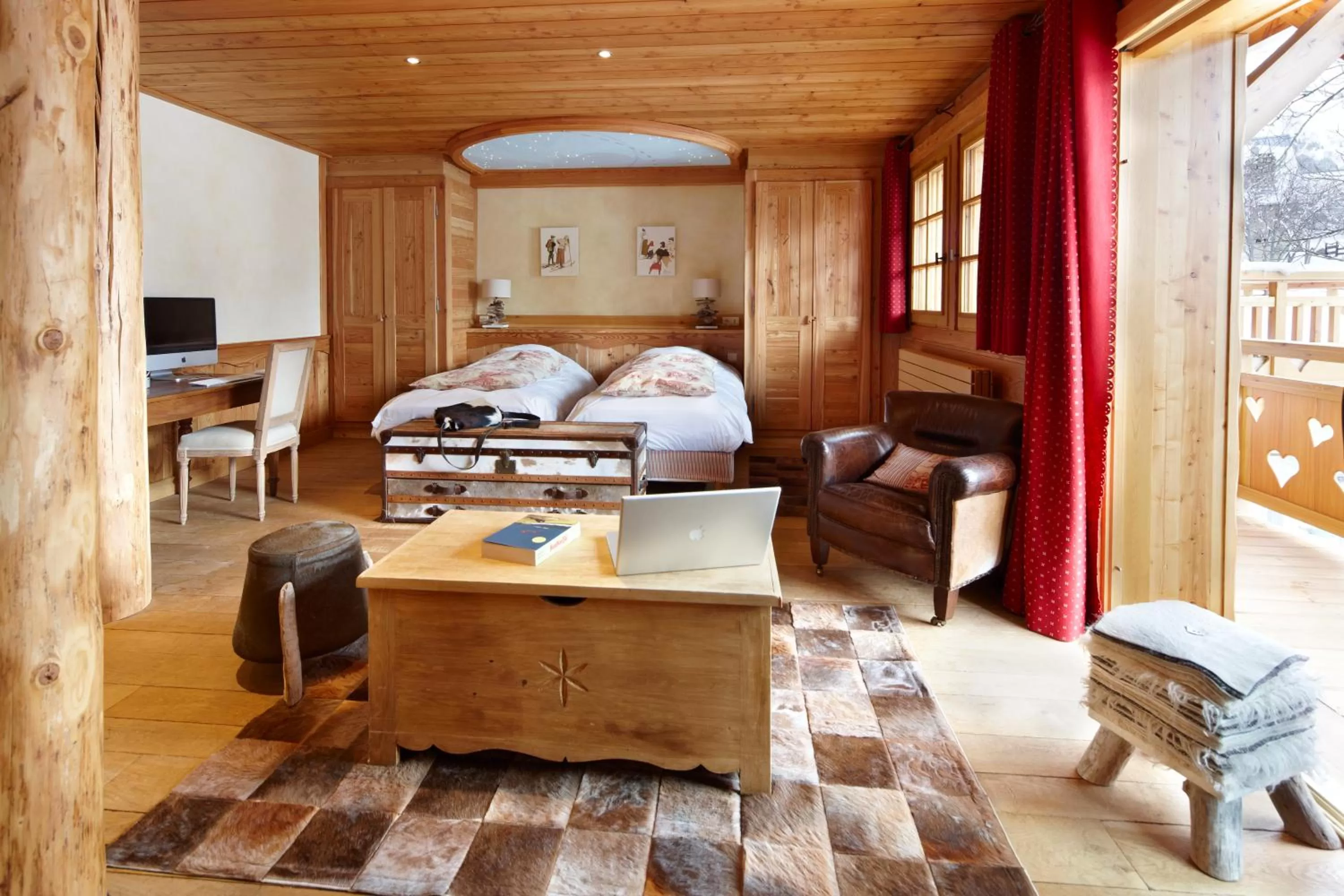Bed in Hôtel Chalet Mounier