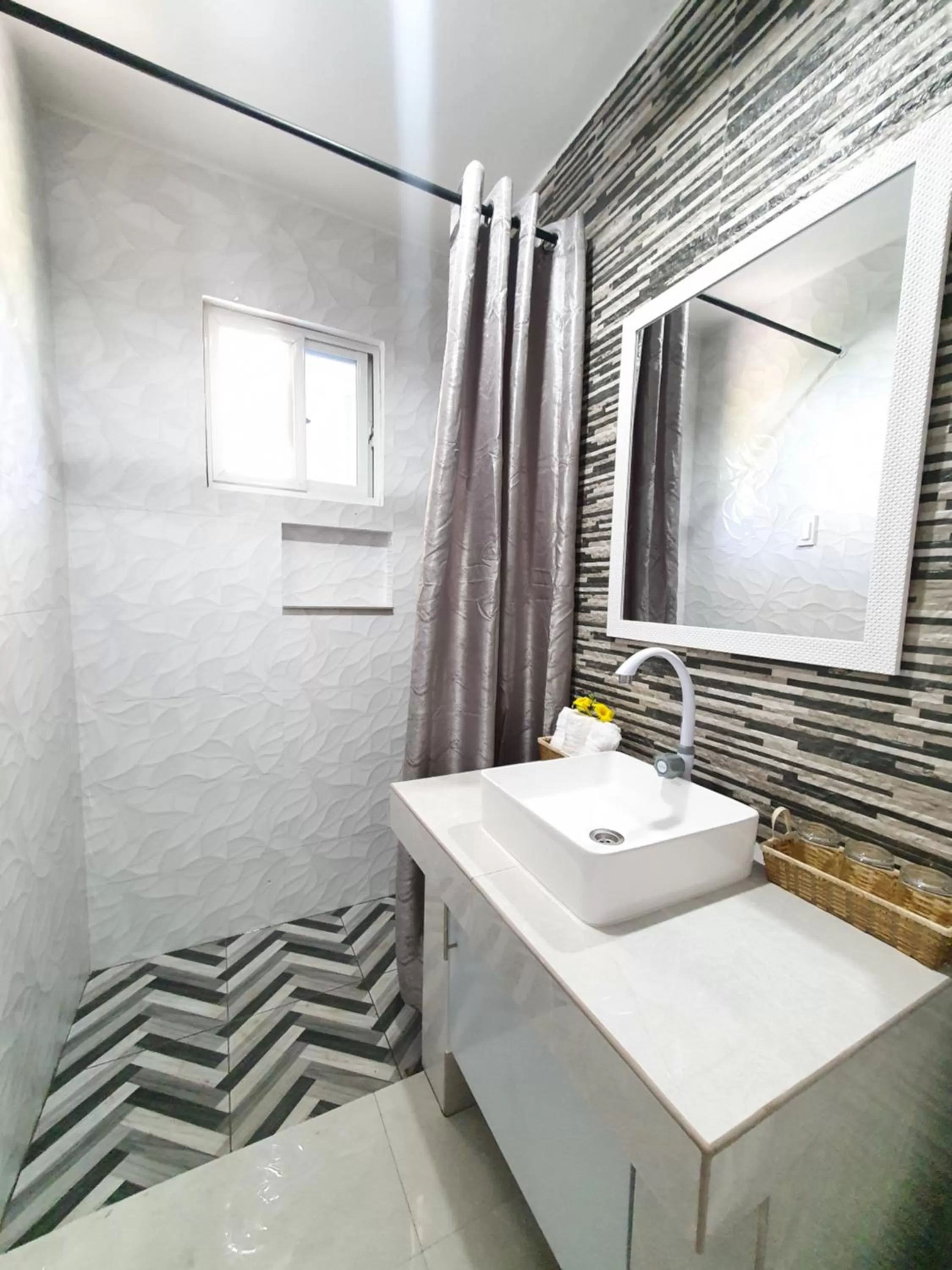 Toilet in Sapphire Boutique Resort