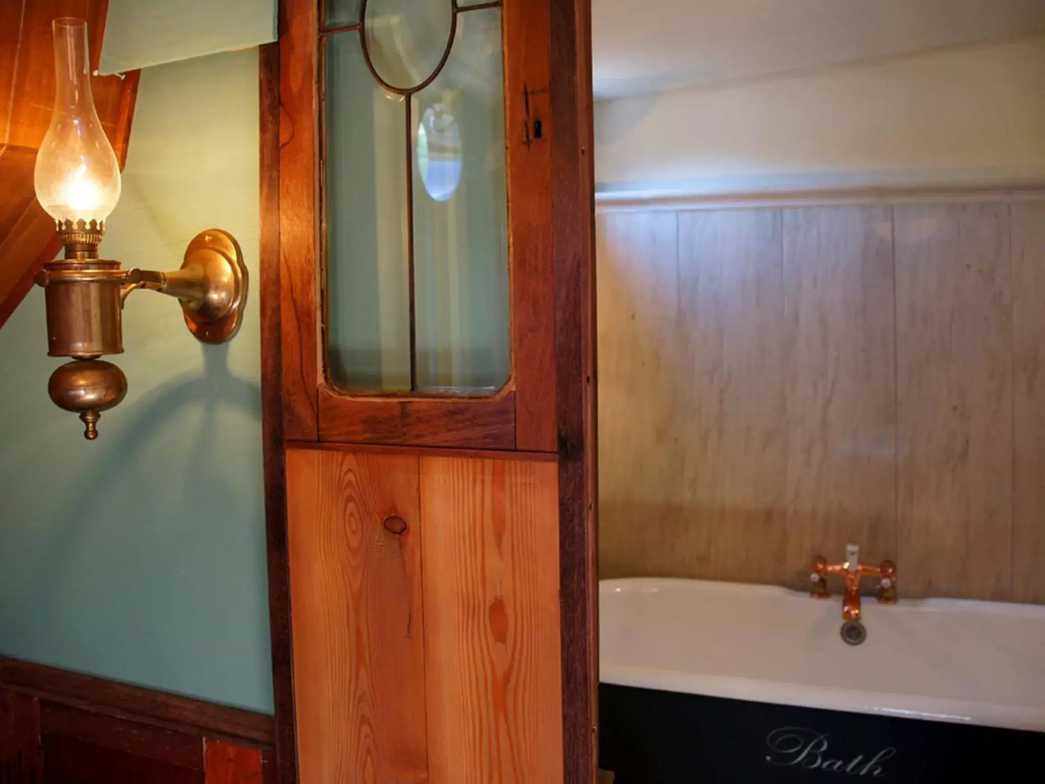 Classic Double Room with Bath in Boat 'Opoe Sientje' Classic Double Room with Bath in Boat 'Opoe Sientje'