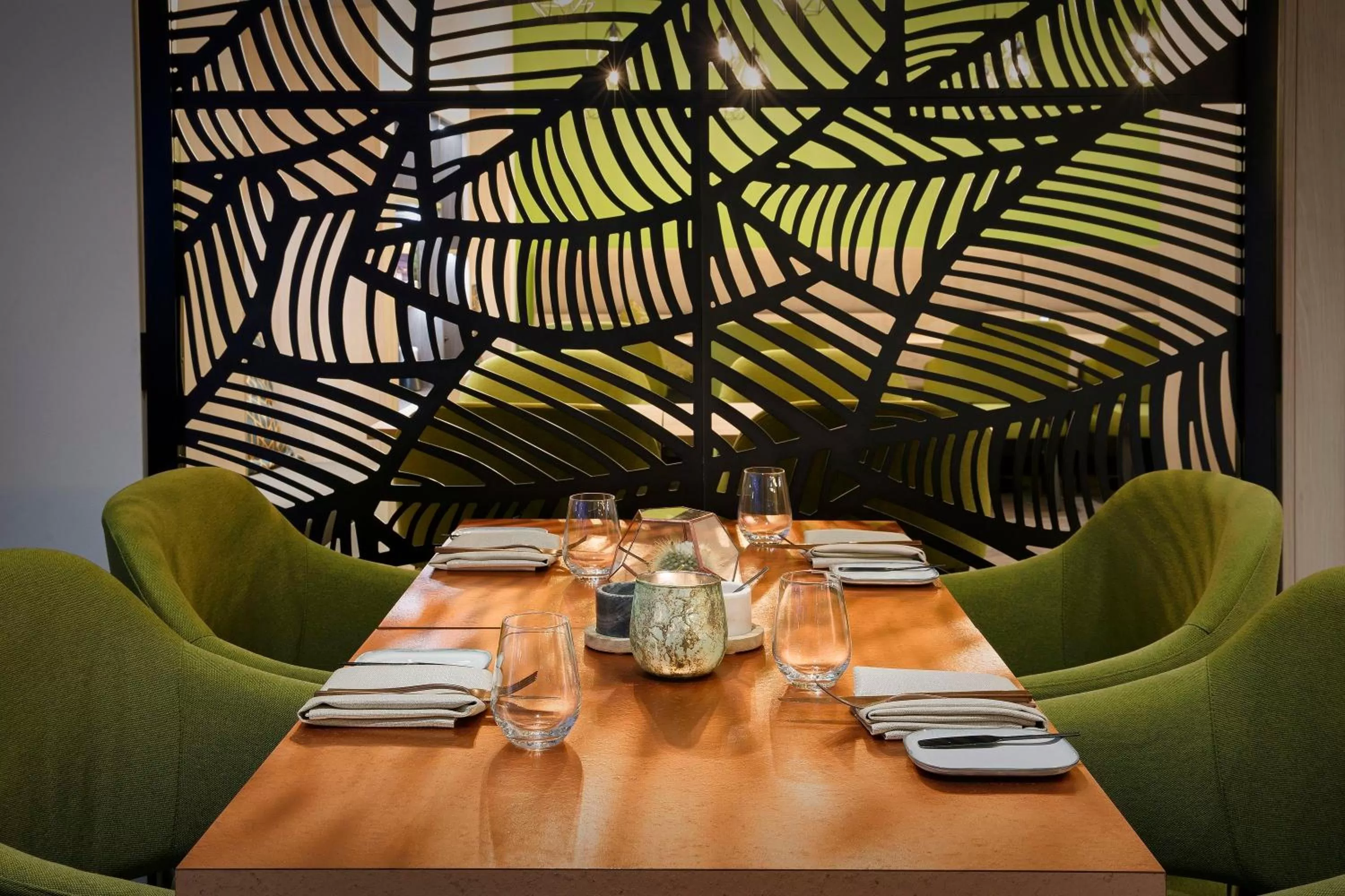 Restaurant/places to eat in Crowne Plaza Berlin City Centre Ku'damm by IHG