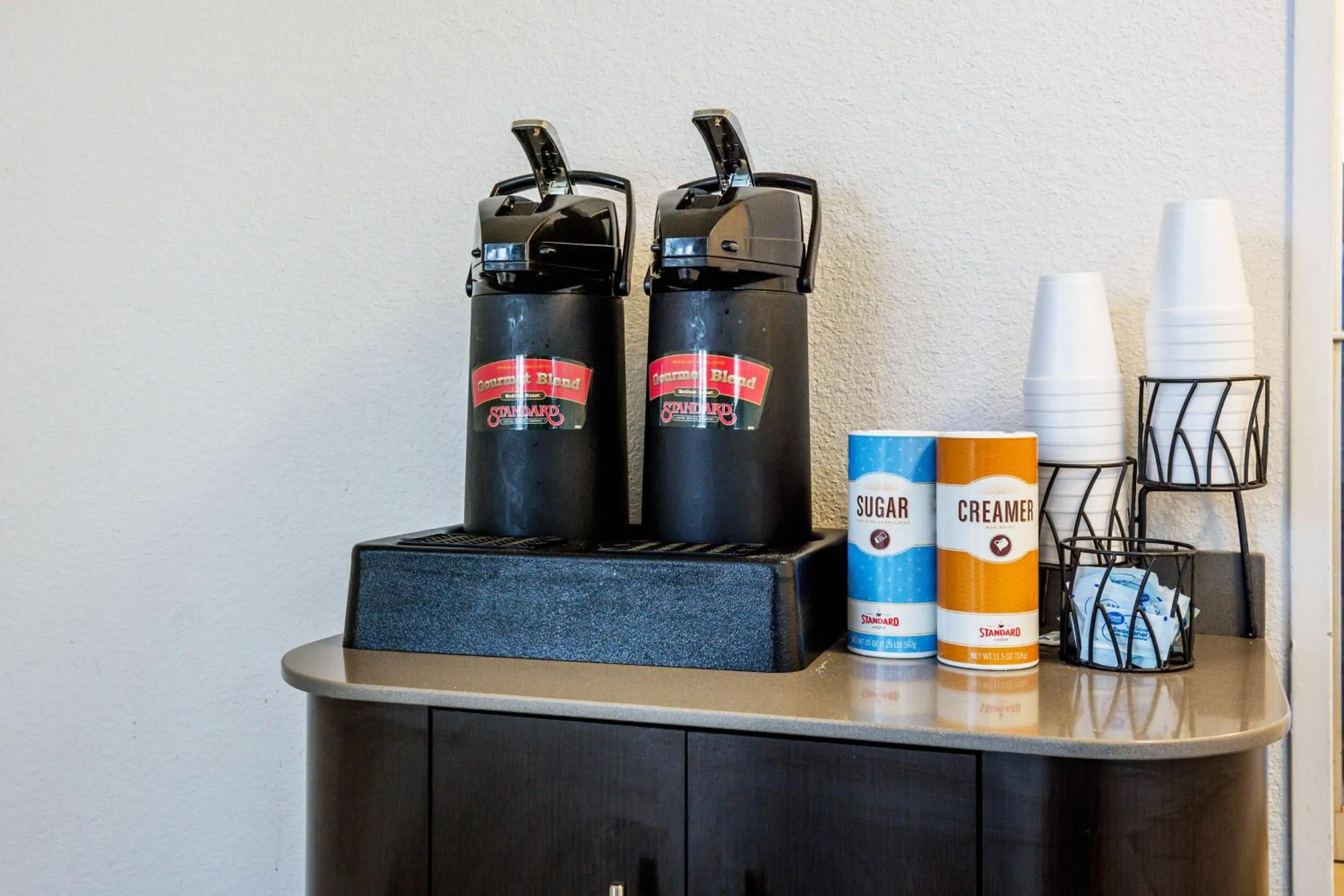 Coffee/tea facilities in Motel 6-Alexandria, LA - South
