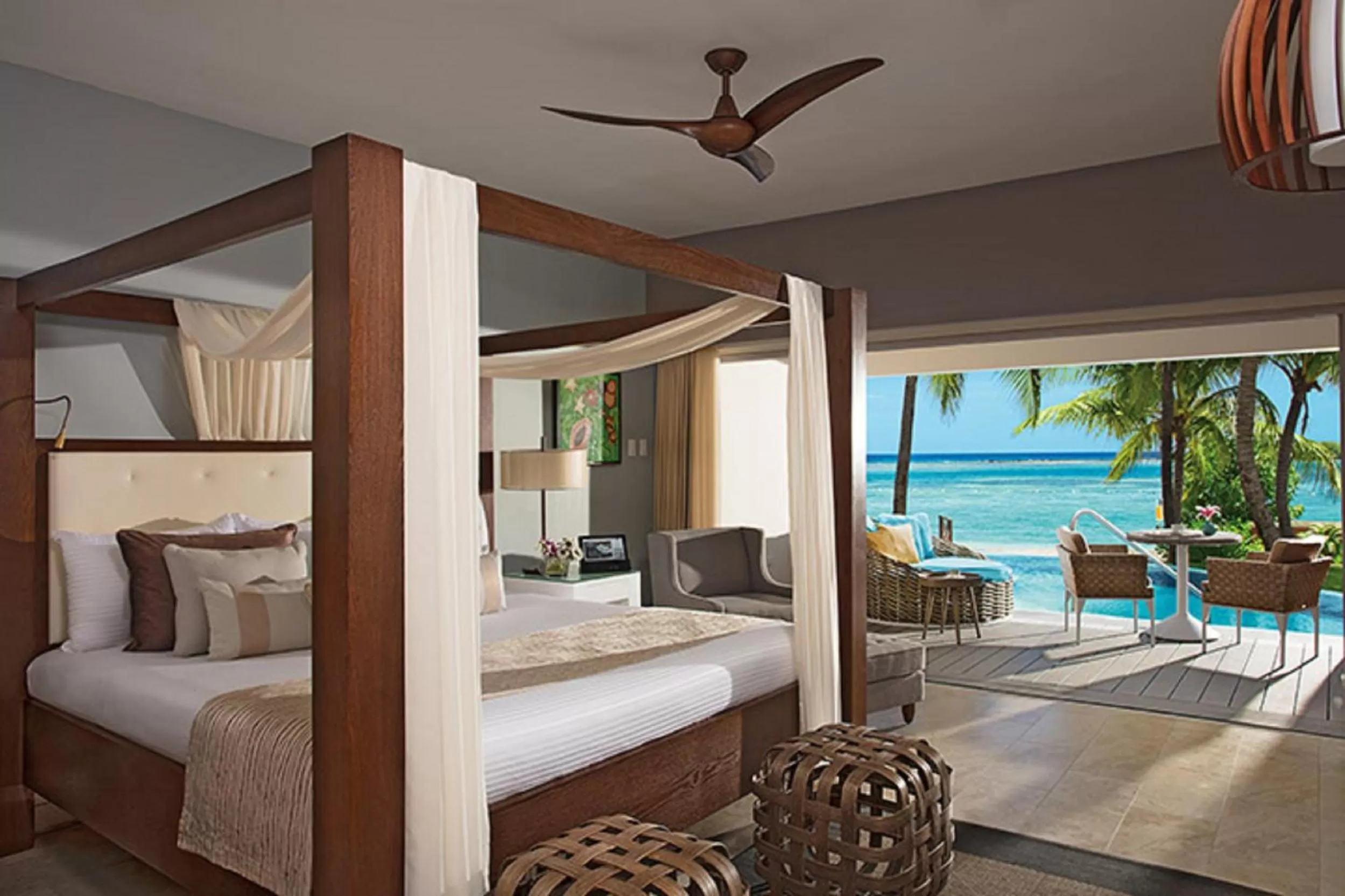 Photo of the whole room, Bed in Zoetry Montego Bay