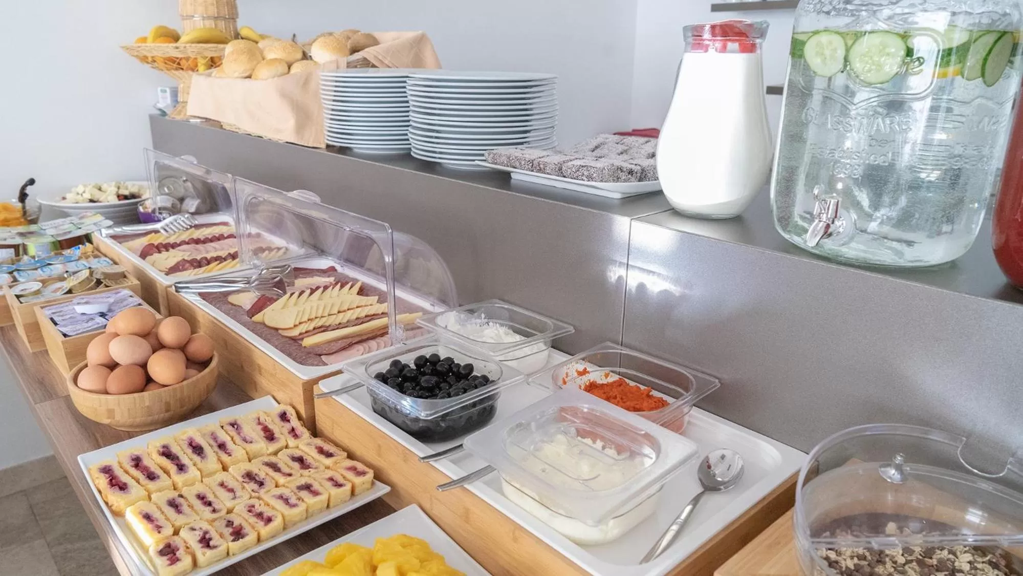 Breakfast in Hotel Kapetanovina