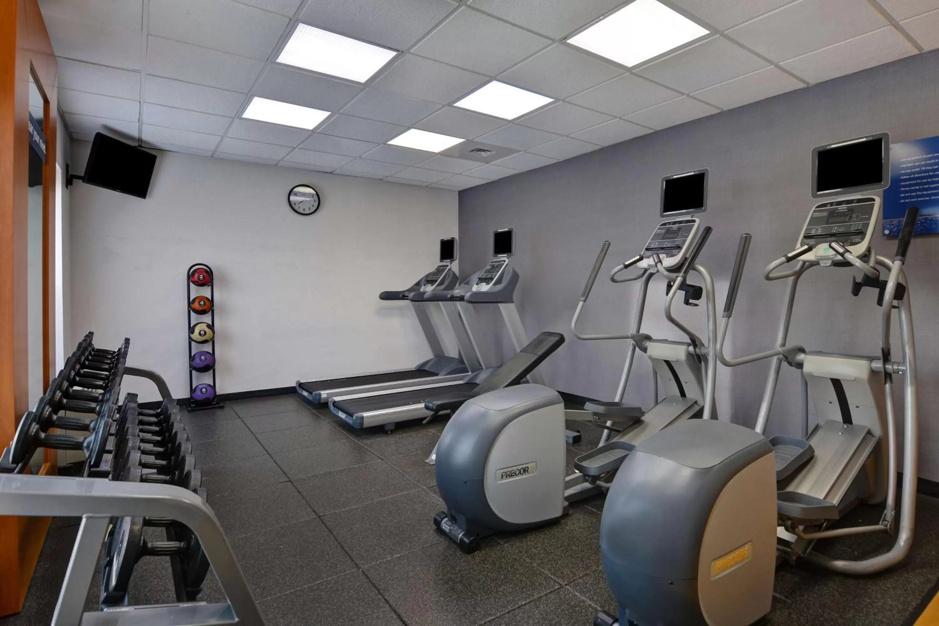 Fitness centre/facilities in Hampton Inn & Suites Birmingham-Hoover-Galleria