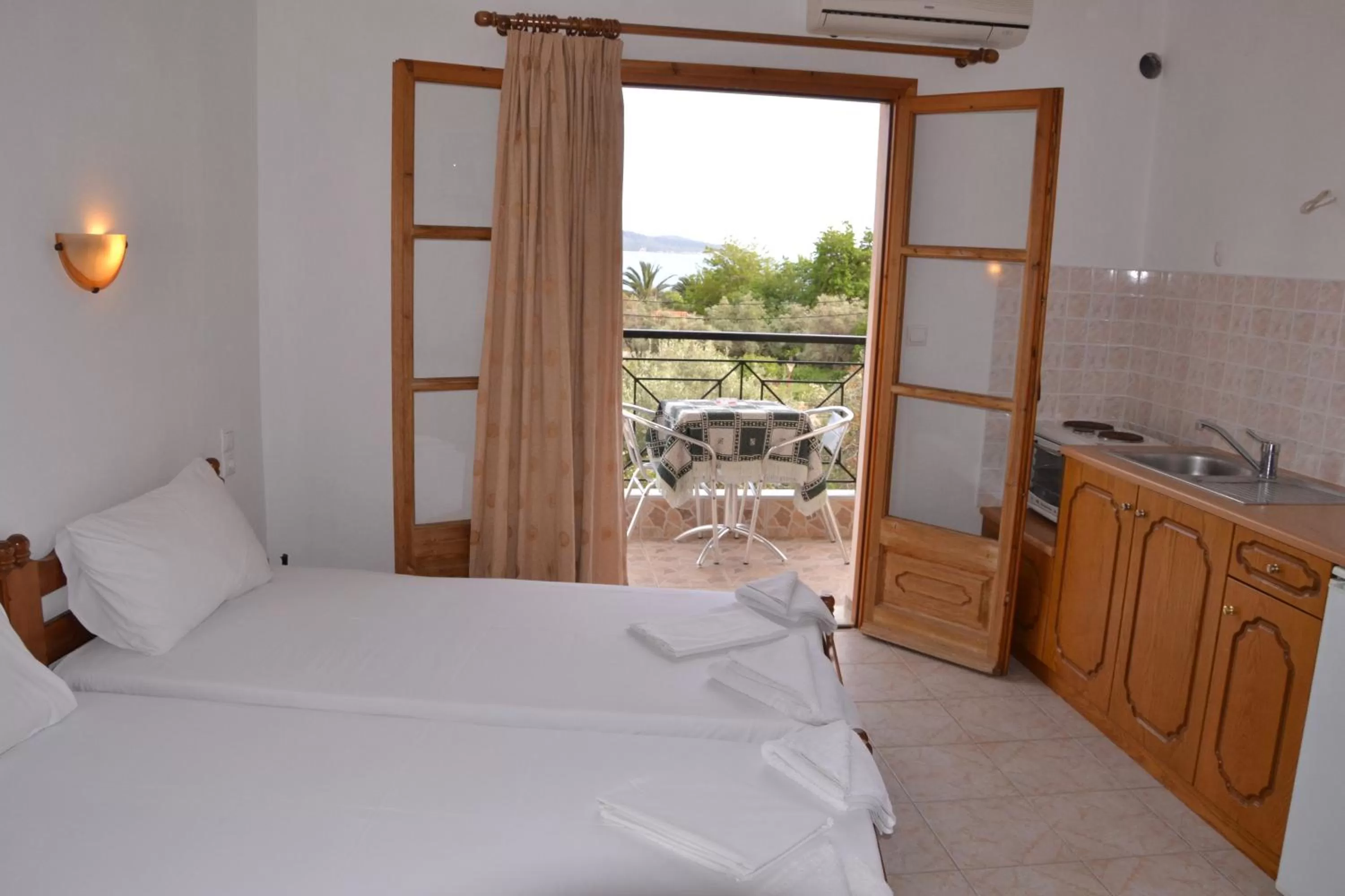 View (from property/room), Bed in skiathos studios HL