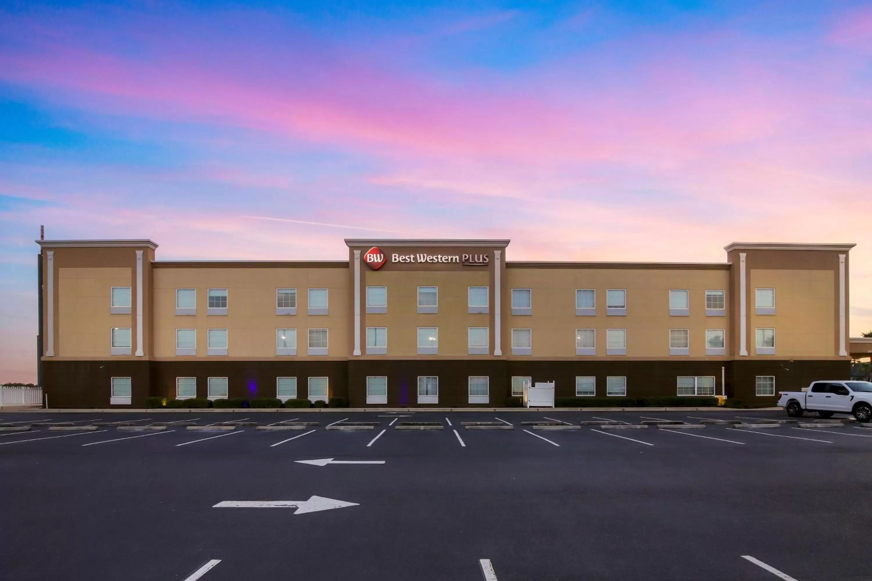 Best Western Plus Brunswick Inn & Suites