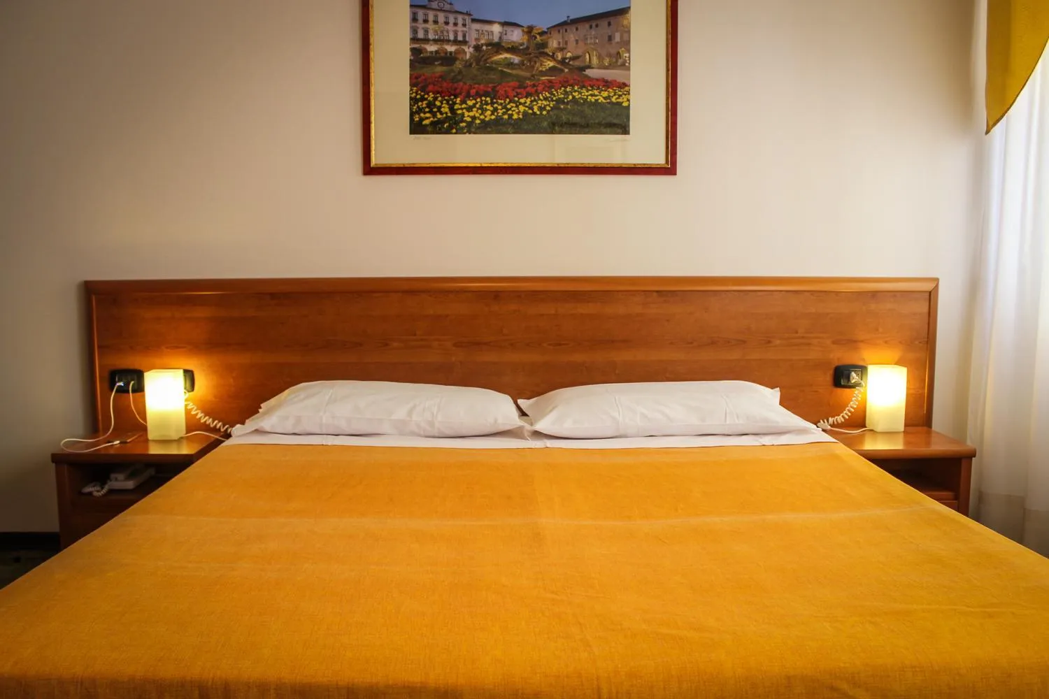 Bed in Hotel Centrale