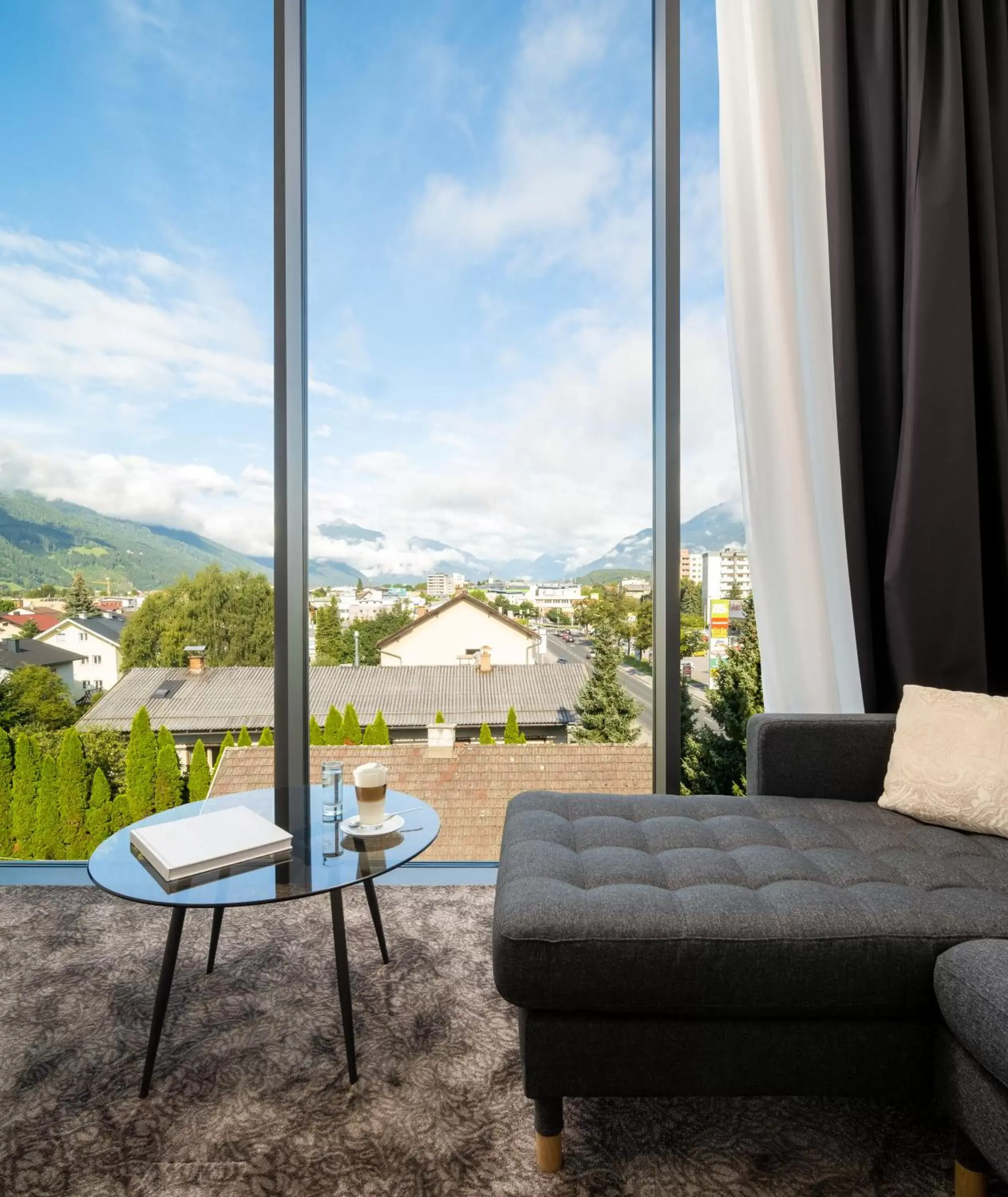 Suite with City View in On The Way 24 - Sauna & Golfsimulator inklusive Suite with City View in On The Way 24 - Sauna & Golfsimulator inklusive