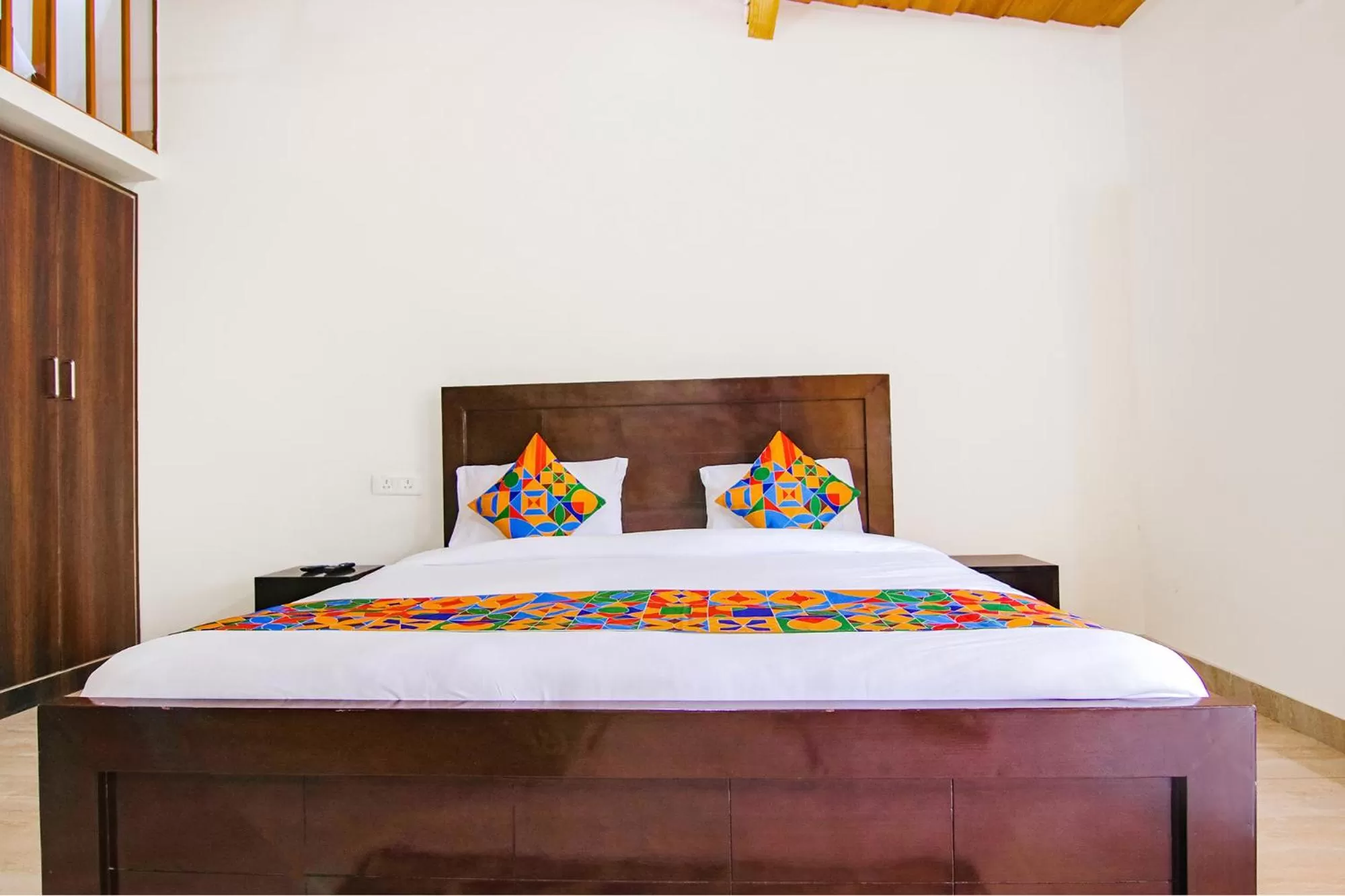 Photo of the whole room, Bed in FabHotel Prime Olive Lake View