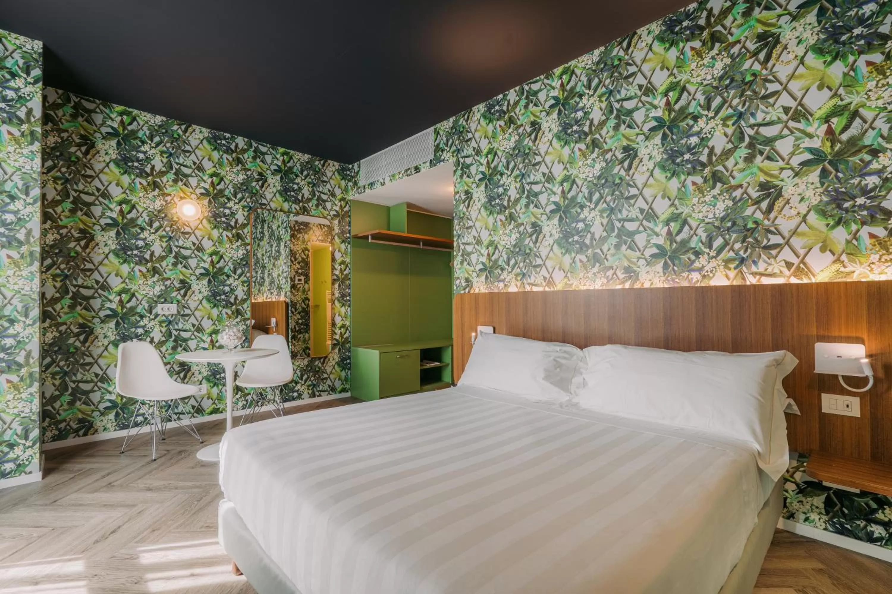 Bed in Collini Rooms, WorldHotels Crafted