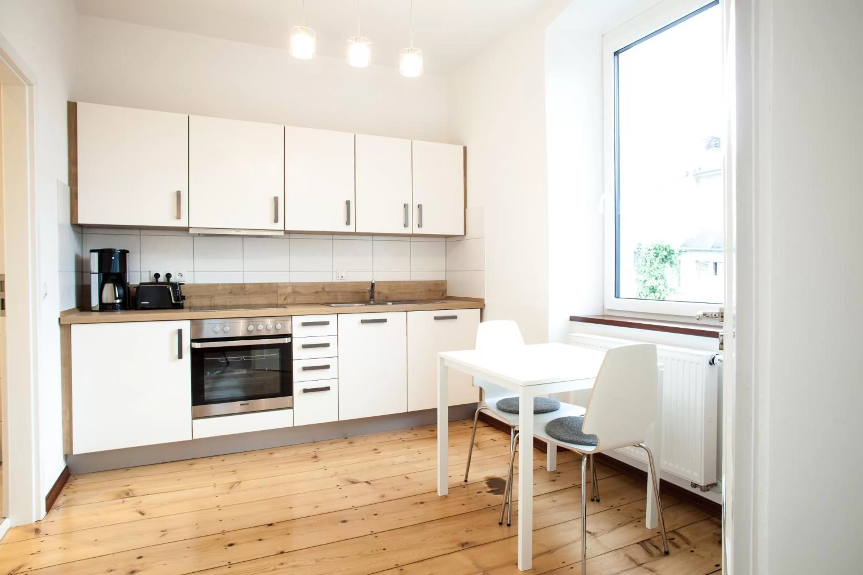 Kitchen or kitchenette in P&G Rooms